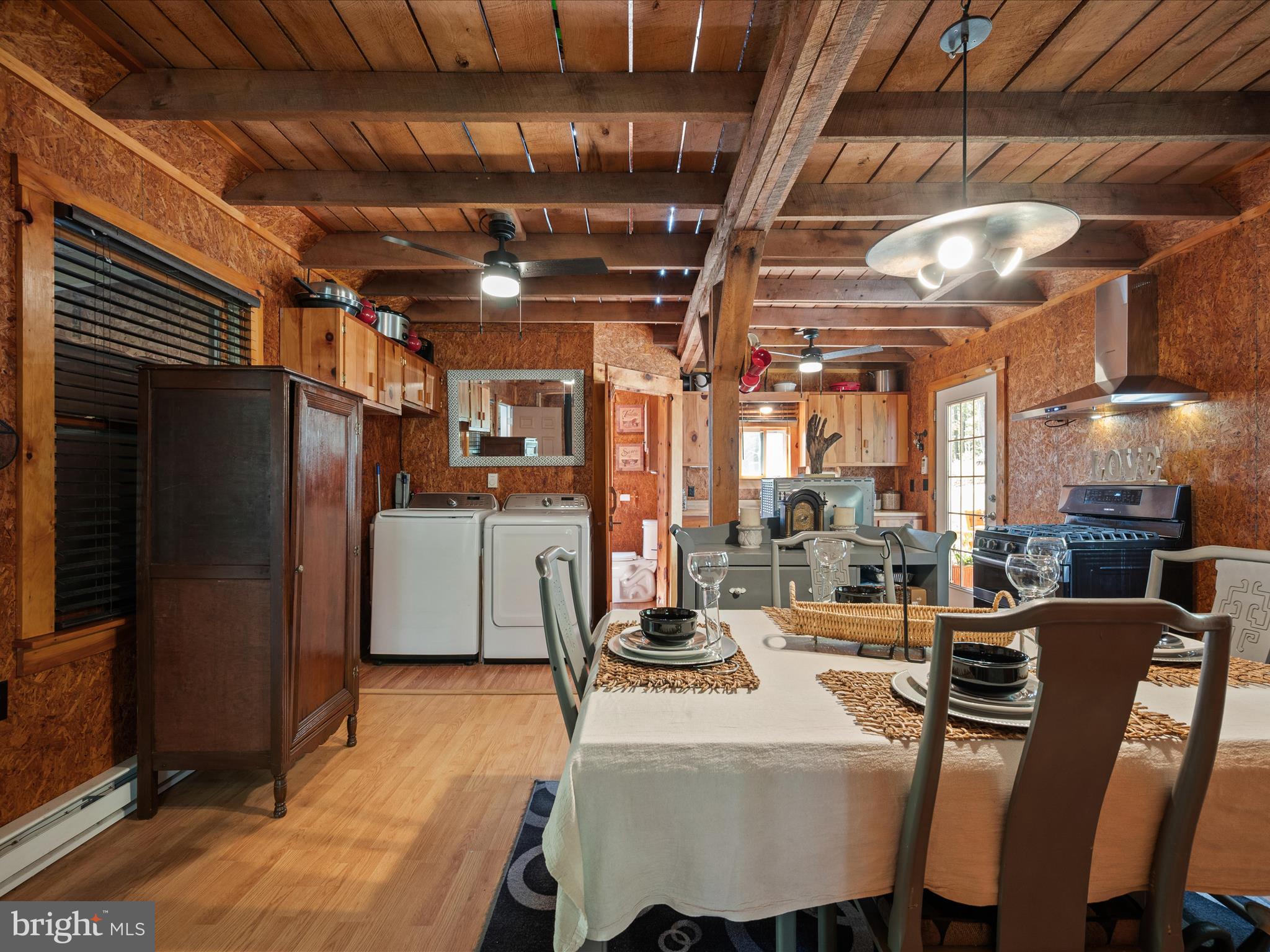 CABIN IN THE FOREST - Residential