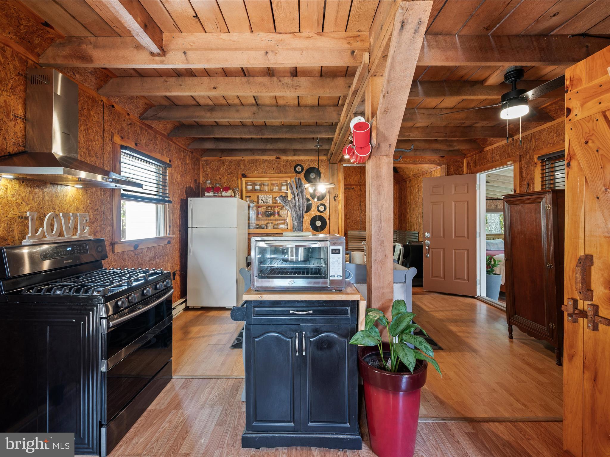 CABIN IN THE FOREST - Residential