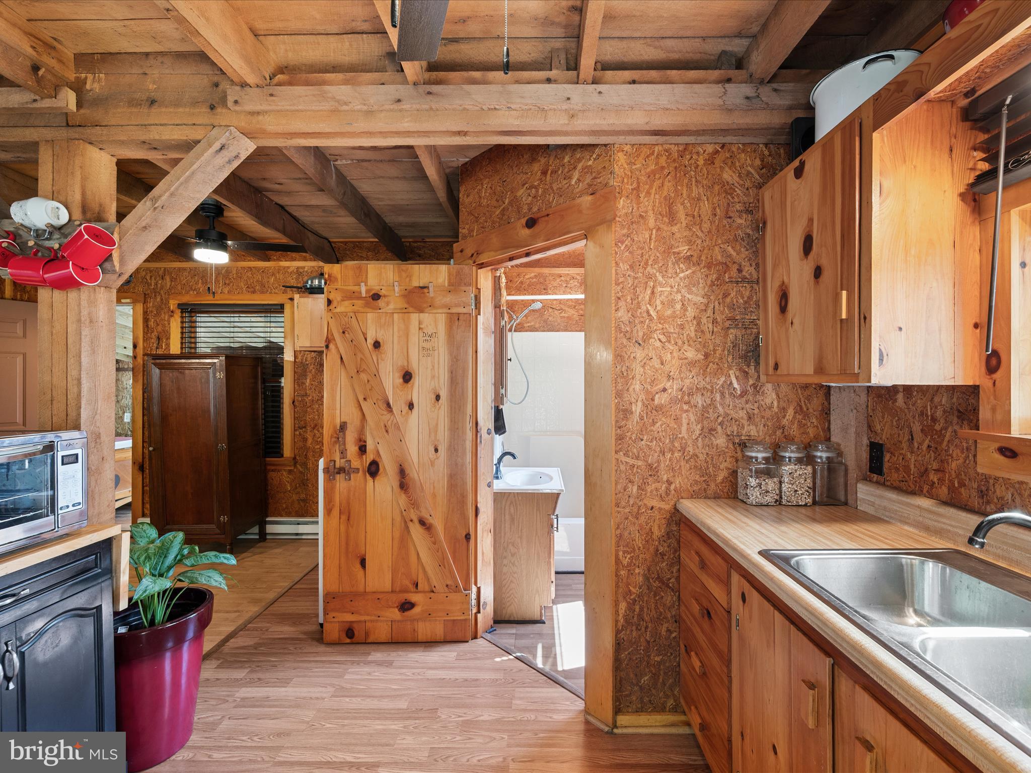 CABIN IN THE FOREST - Residential