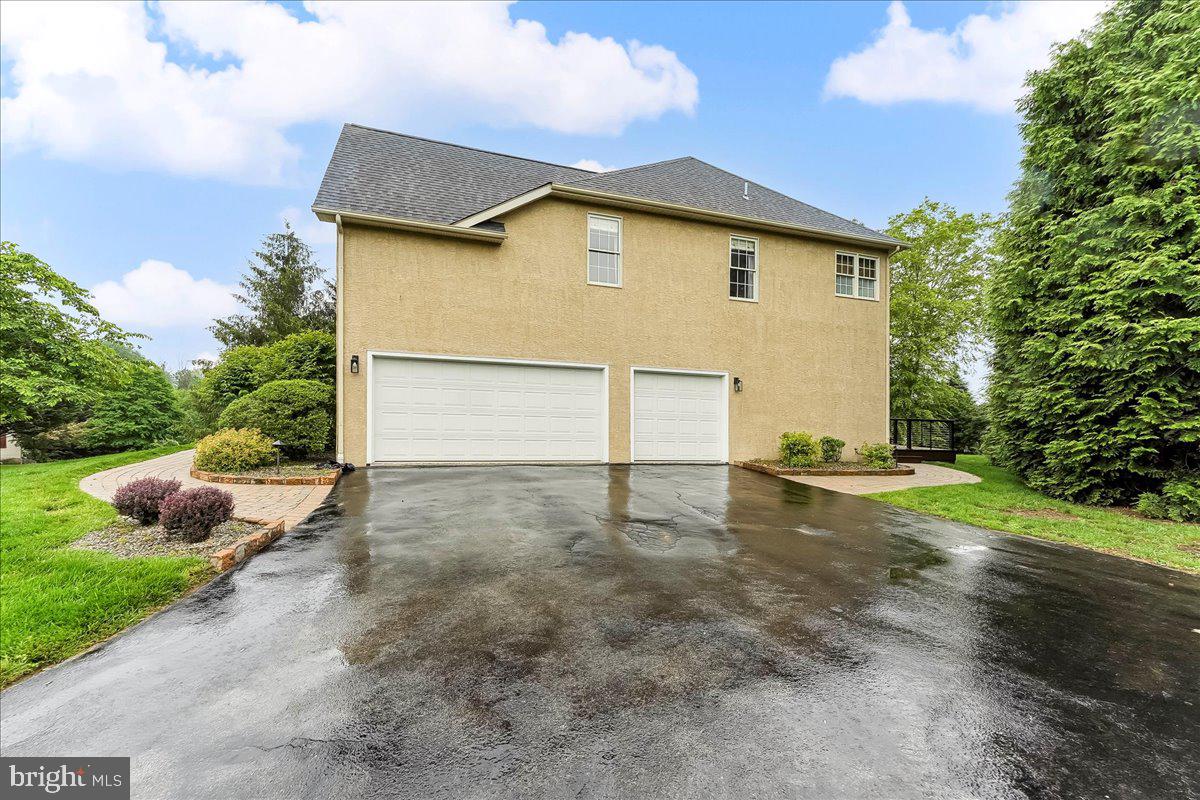 926 KENMARA DRIVE