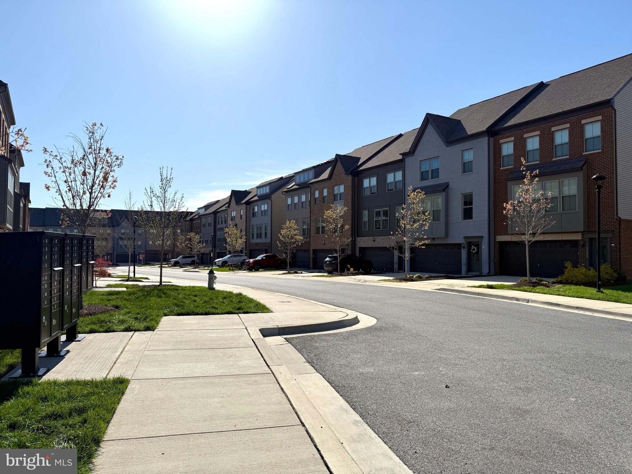 CAPITAL COURT - Residential