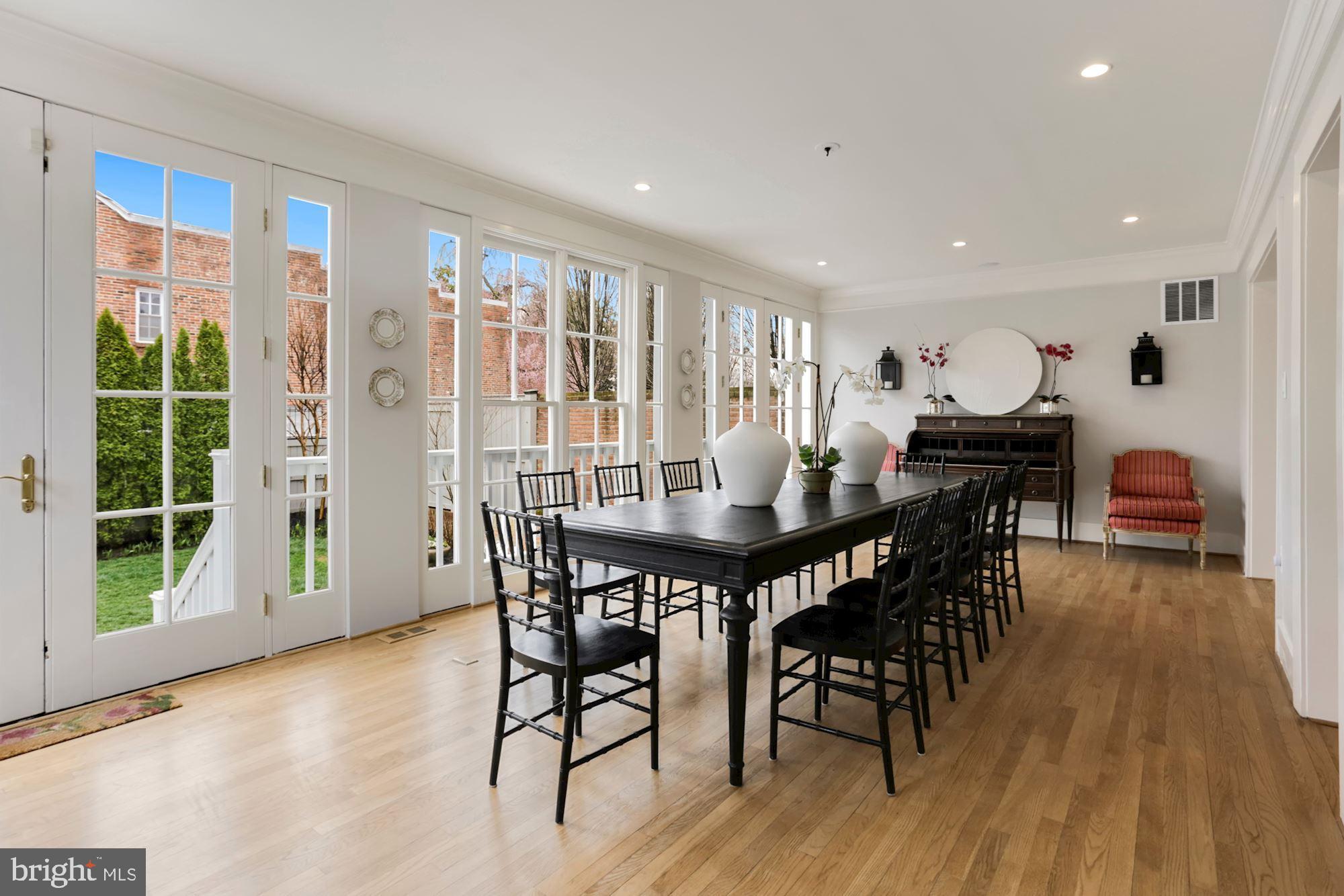 GEORGETOWN - Residential