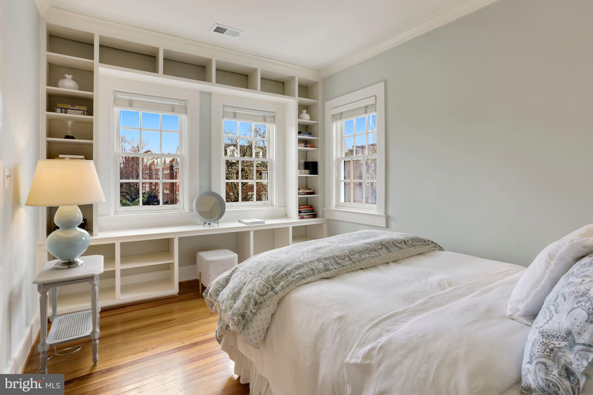 GEORGETOWN - Residential