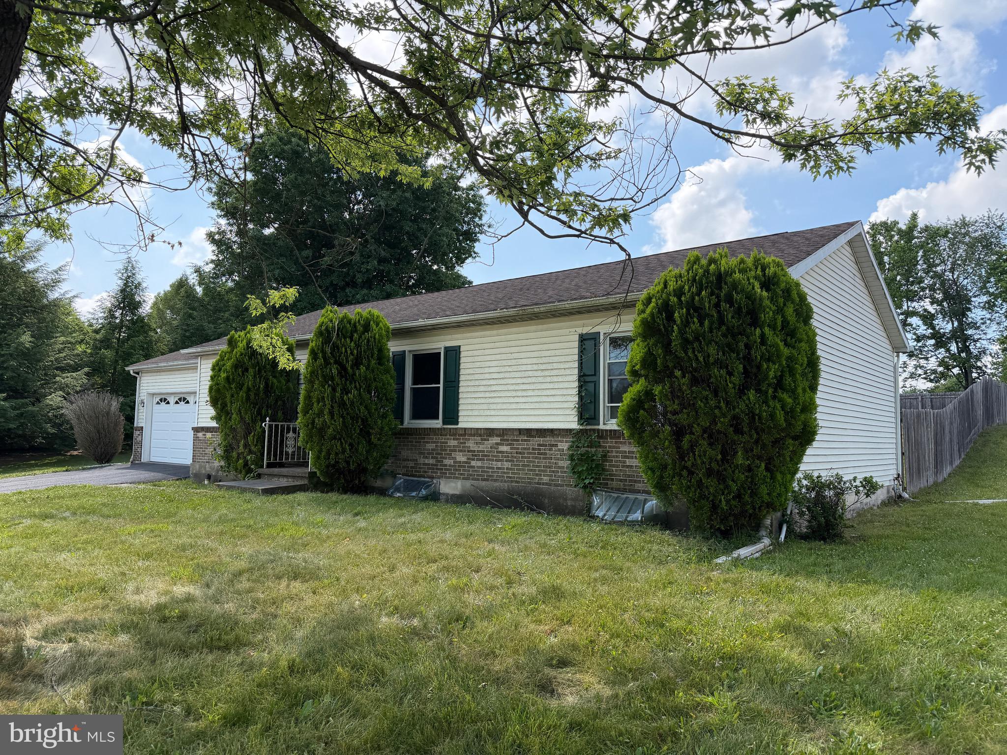 8 WHEATFIELD DRIVE