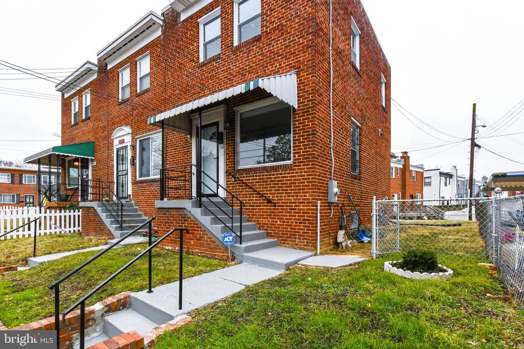 Photo of 4227 Nash Street SE, WASHINGTON, DC 20020 (MLS # DCDC2258028)