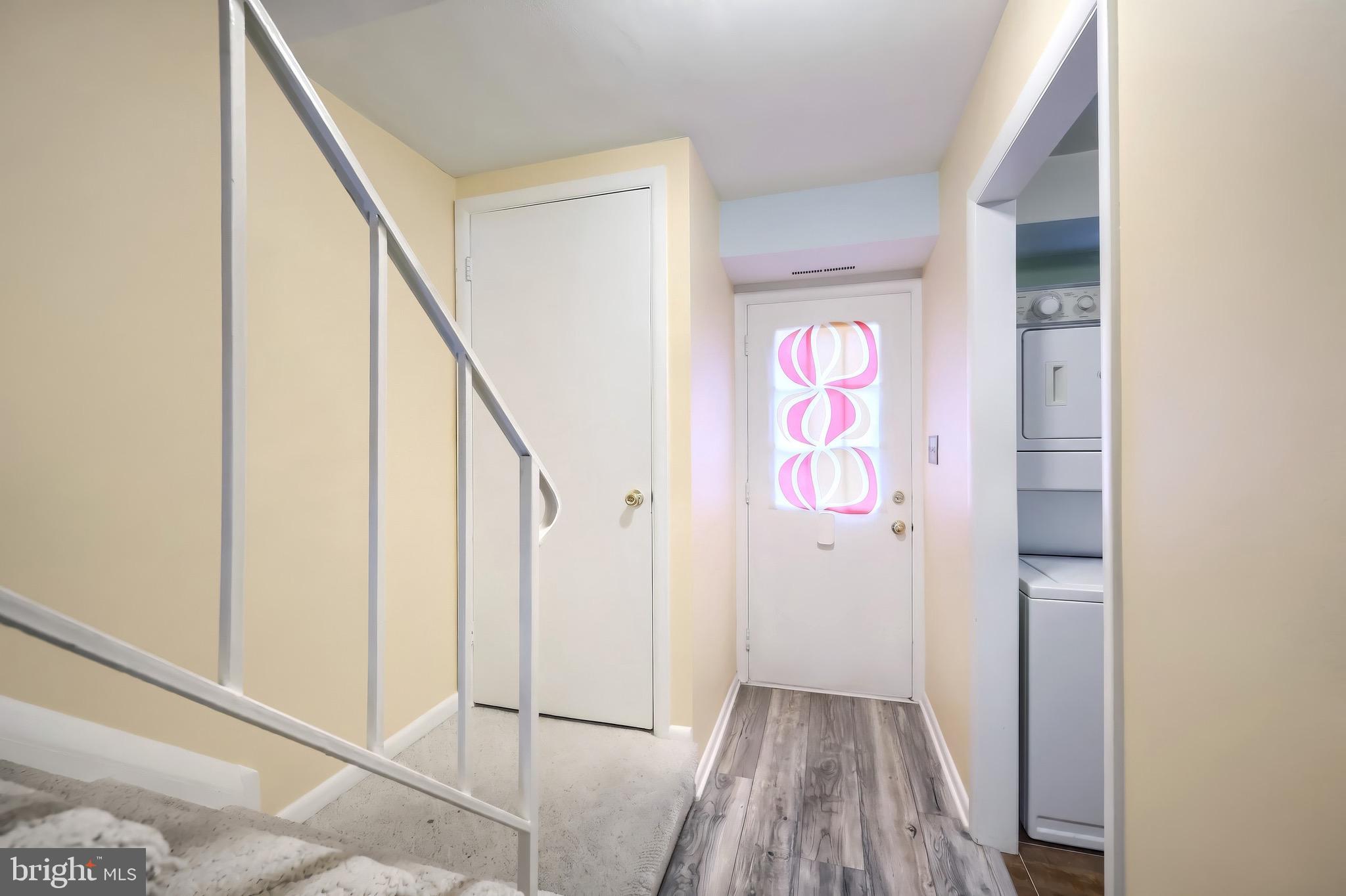 COLONY PARK - Residential