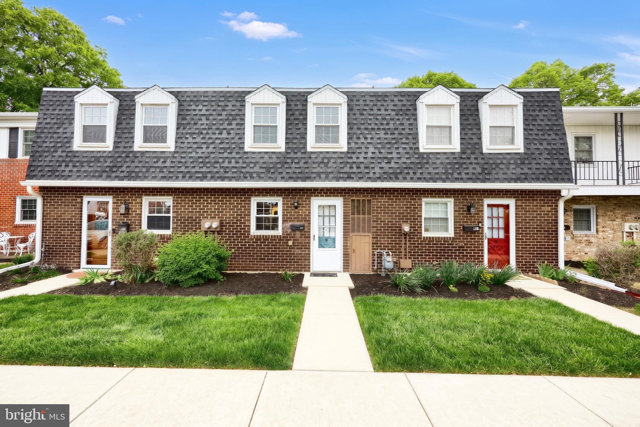 COLONY PARK - Residential