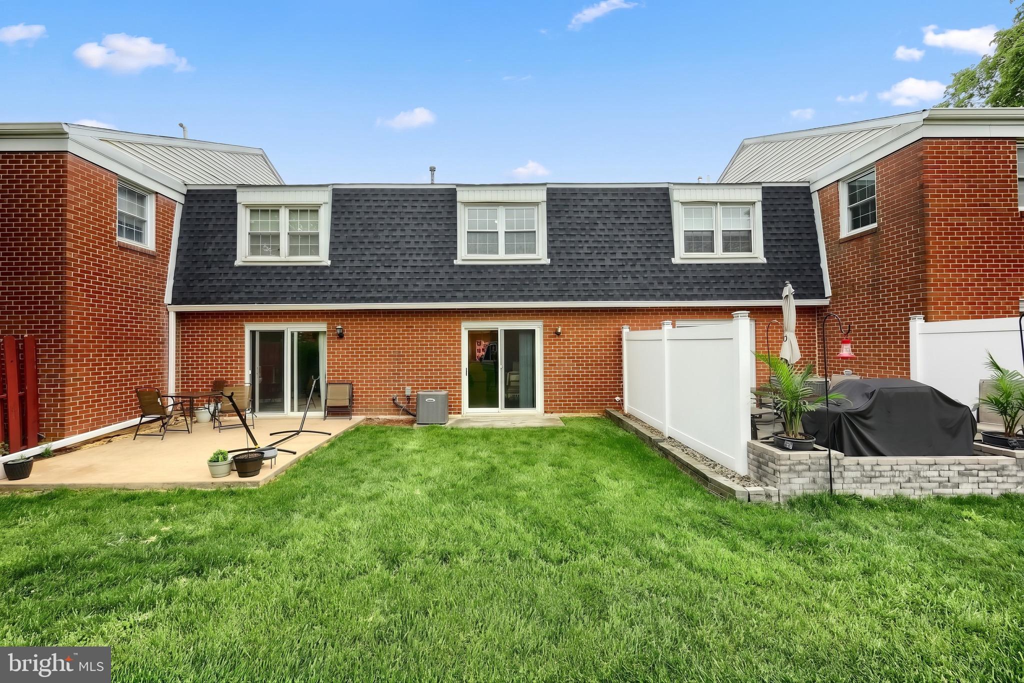 COLONY PARK - Residential