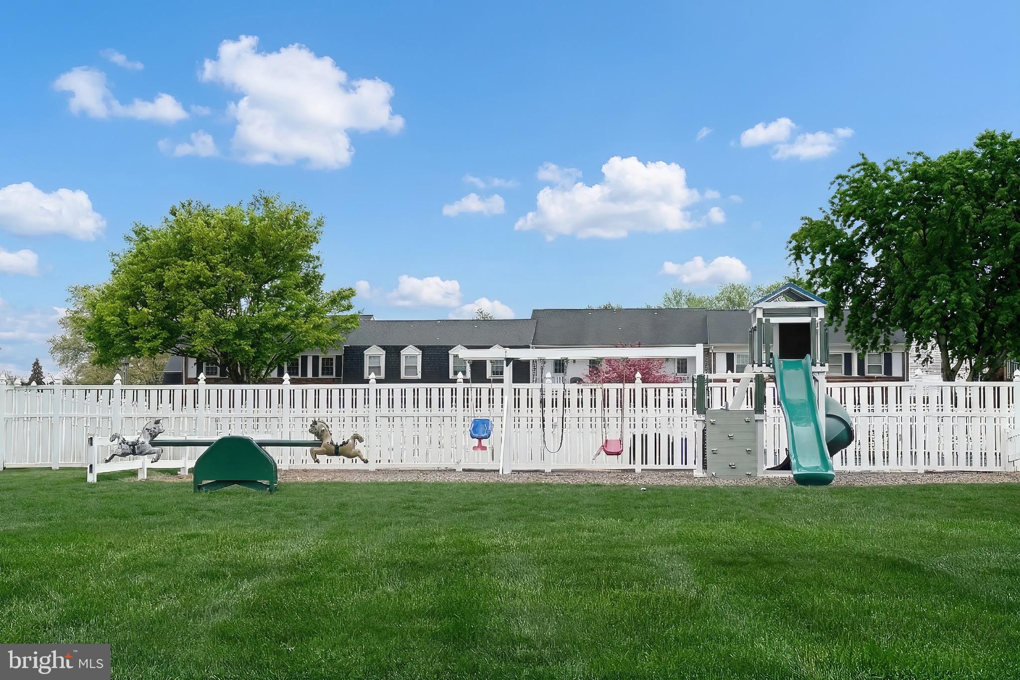 COLONY PARK - Residential