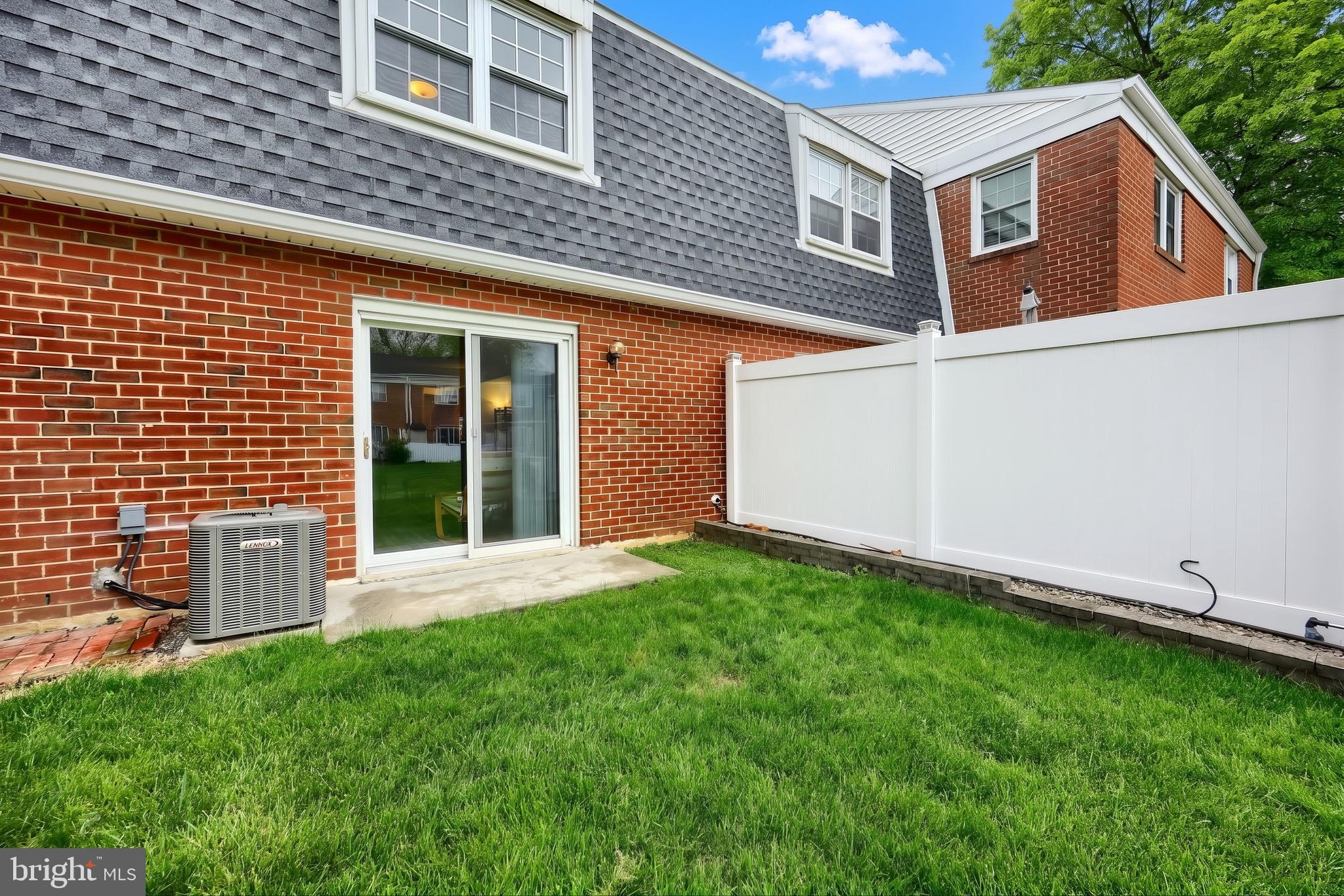 COLONY PARK - Residential