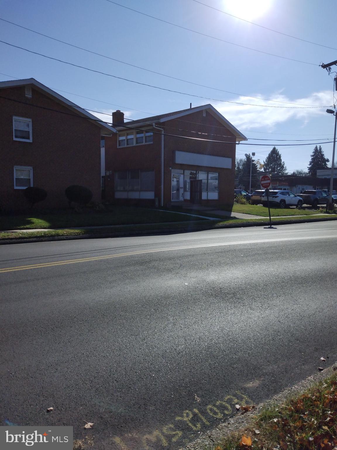 Excellent opportunity to lease a nicely updated 1,368 sq. ft. mixed use space with significant exposure in Jenkintown which is perfect for any medical, dental, professional or retail use. The property features an entrance with display windows, open floor plan, new plank flooring, handicap accessible bathroom, kitchenette and 2 available parking spaces (off street) with plenty of on street parking. The space also features gas heat, central air and gas hot water. Rent includes water, trash, lawn maintenance, common area maintenance & snow removal. Tenant pays gas & electric only. The property was just painted throughout however, you can design the space and color scheme to meet your business needs. Illuminated box sign provides awesome signage to promote your business with minimal expense. Close to RT 611, RT 309, RT 73, Easton Rd & adjacent to Jenkintown Rd., providing excellent exposure for your business! Please call list agent to arrange showing.