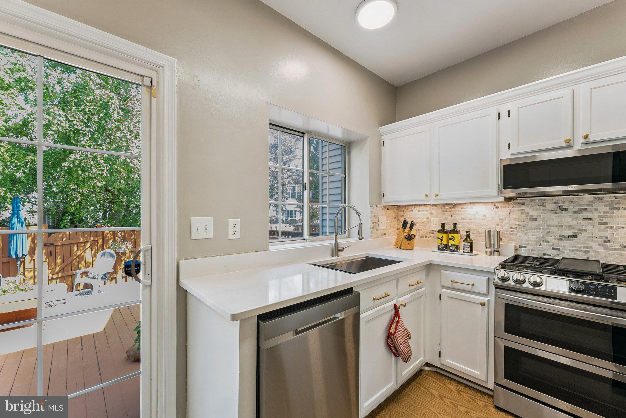 WOODSTONE - Residential