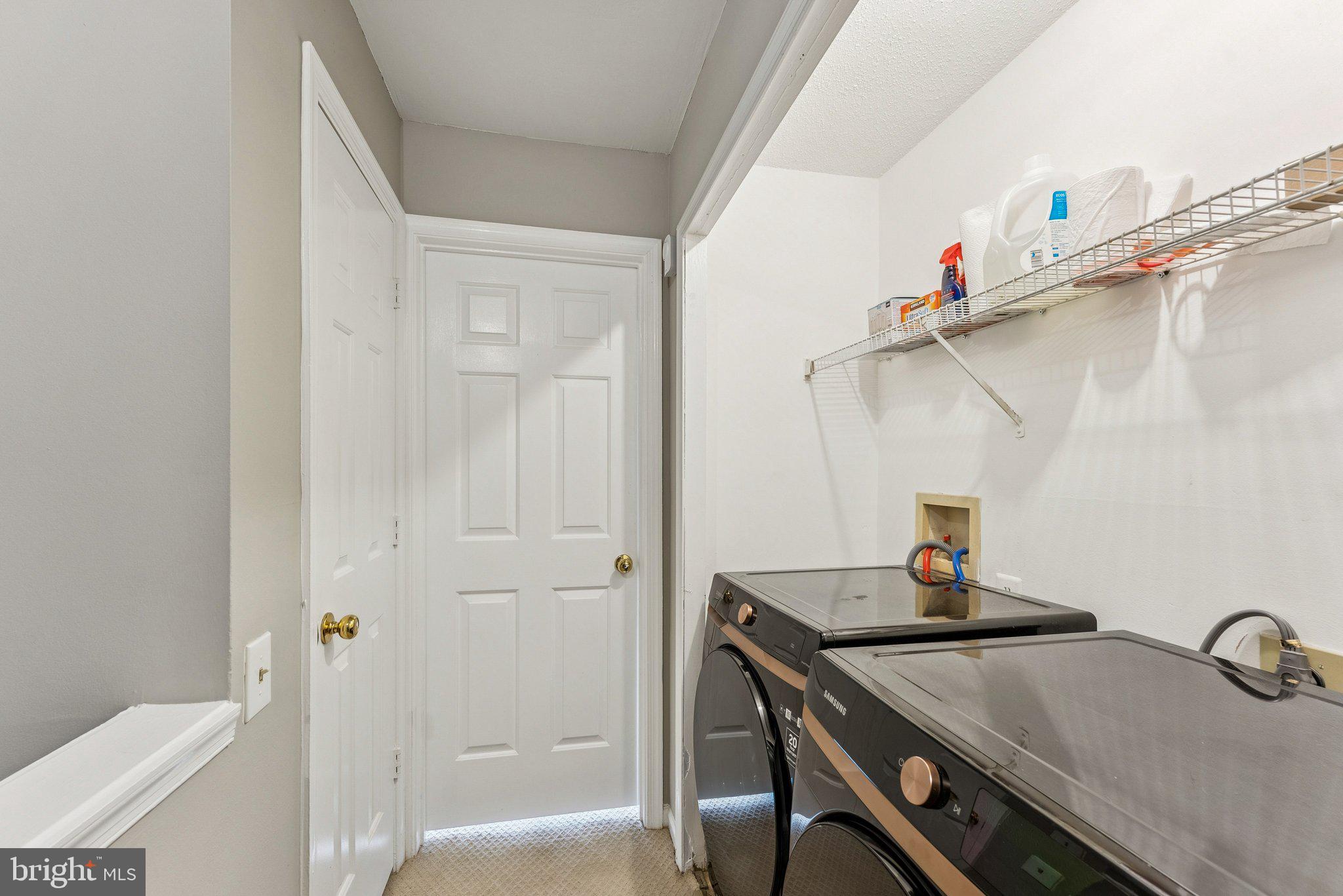 WOODSTONE - Residential