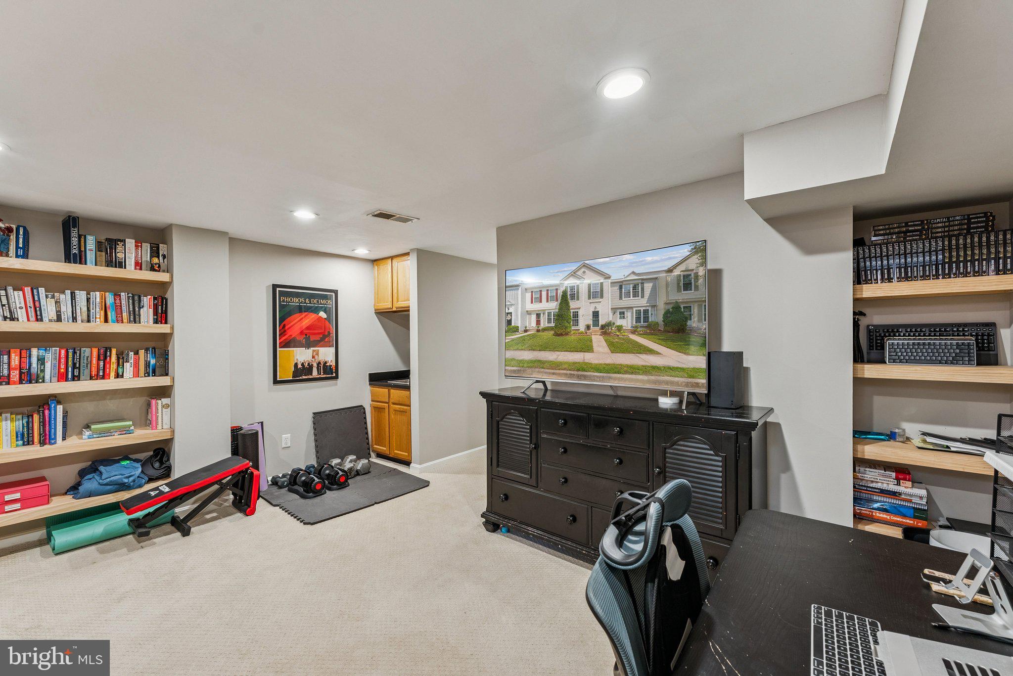 WOODSTONE - Residential