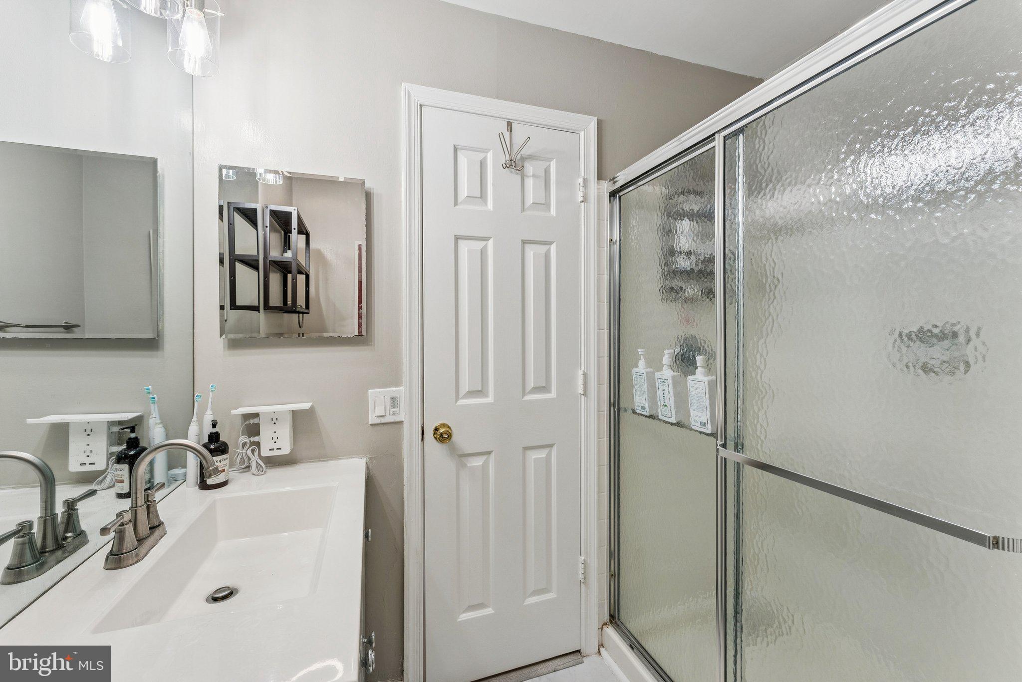 WOODSTONE - Residential