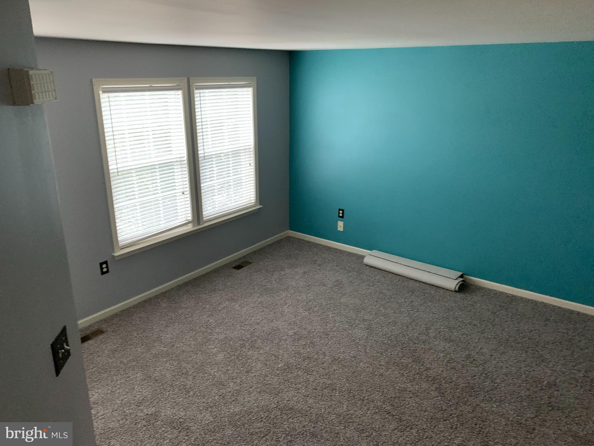 LAUREL RIDGE - Residential Lease