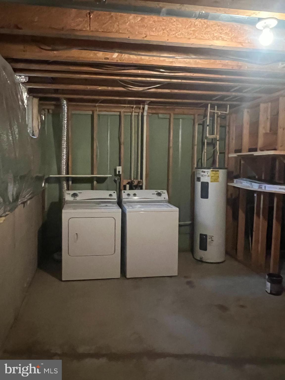 LAUREL RIDGE - Residential Lease