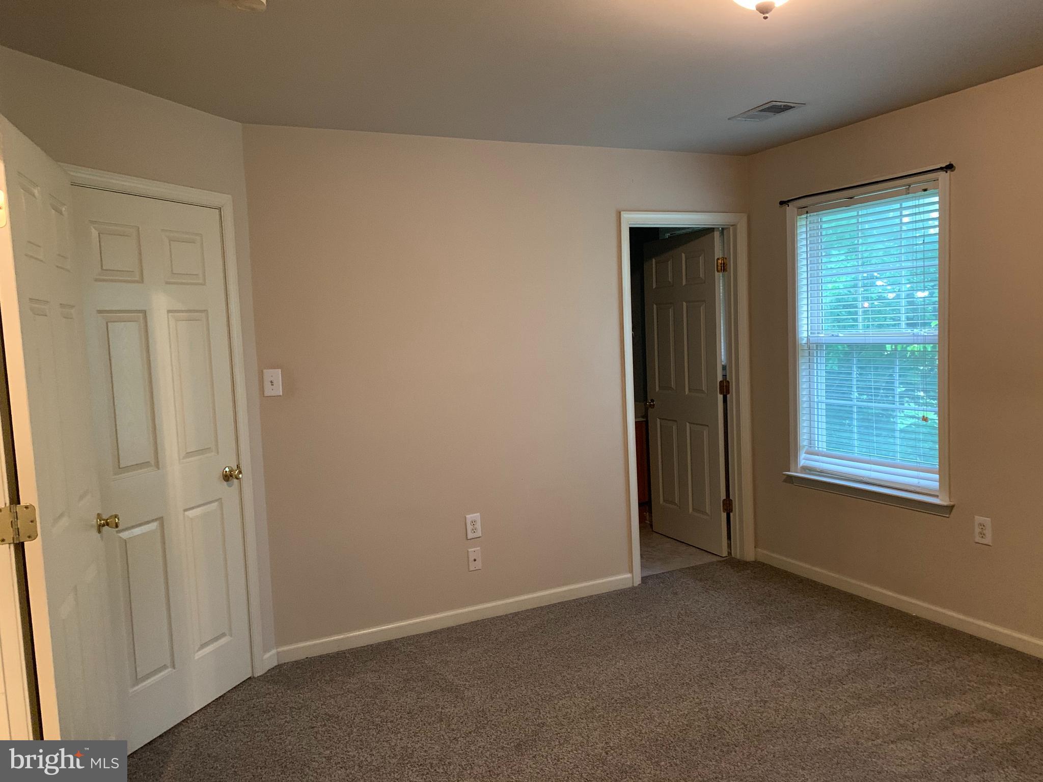 LAUREL RIDGE - Residential Lease