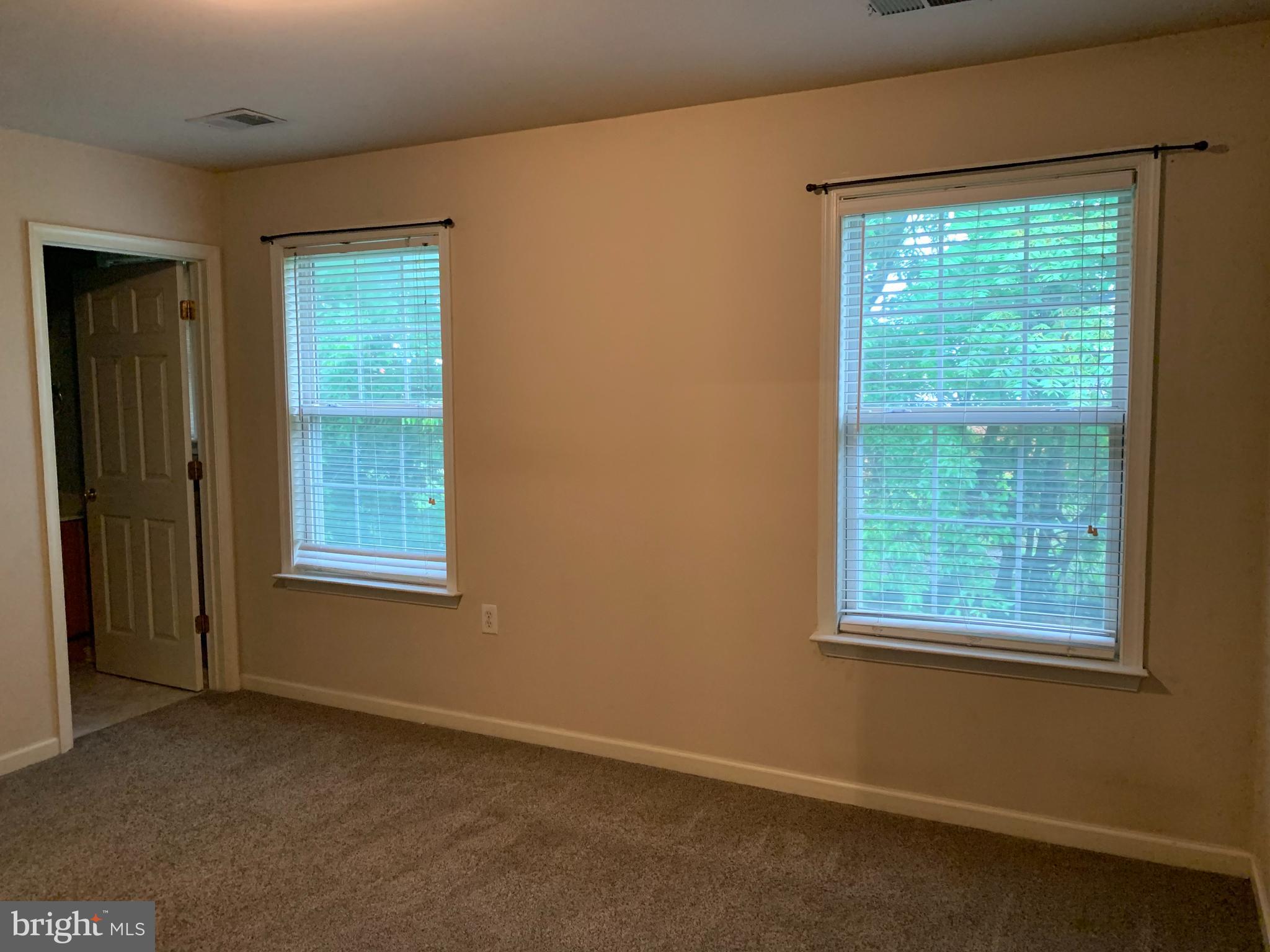 LAUREL RIDGE - Residential Lease