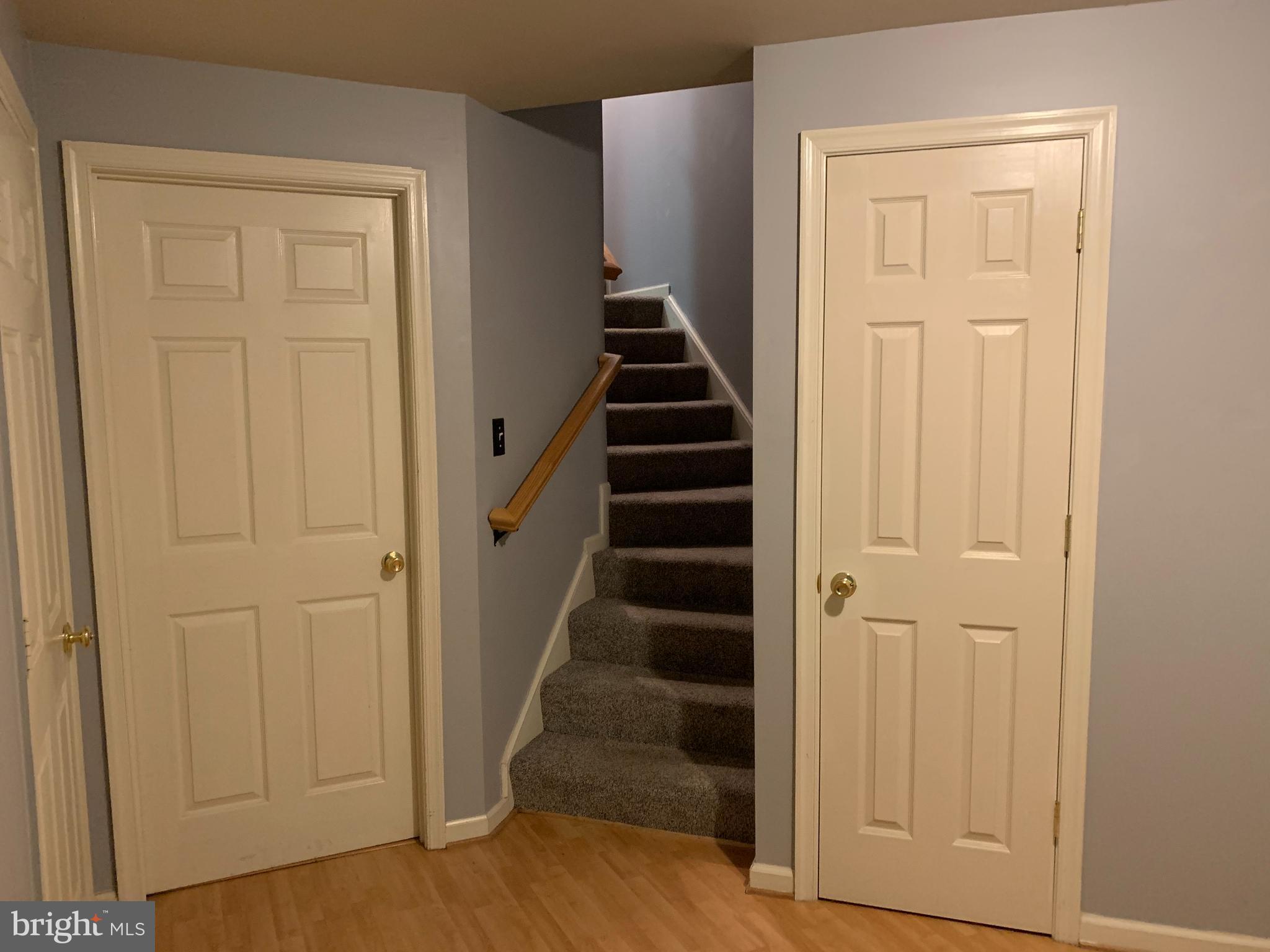 LAUREL RIDGE - Residential Lease