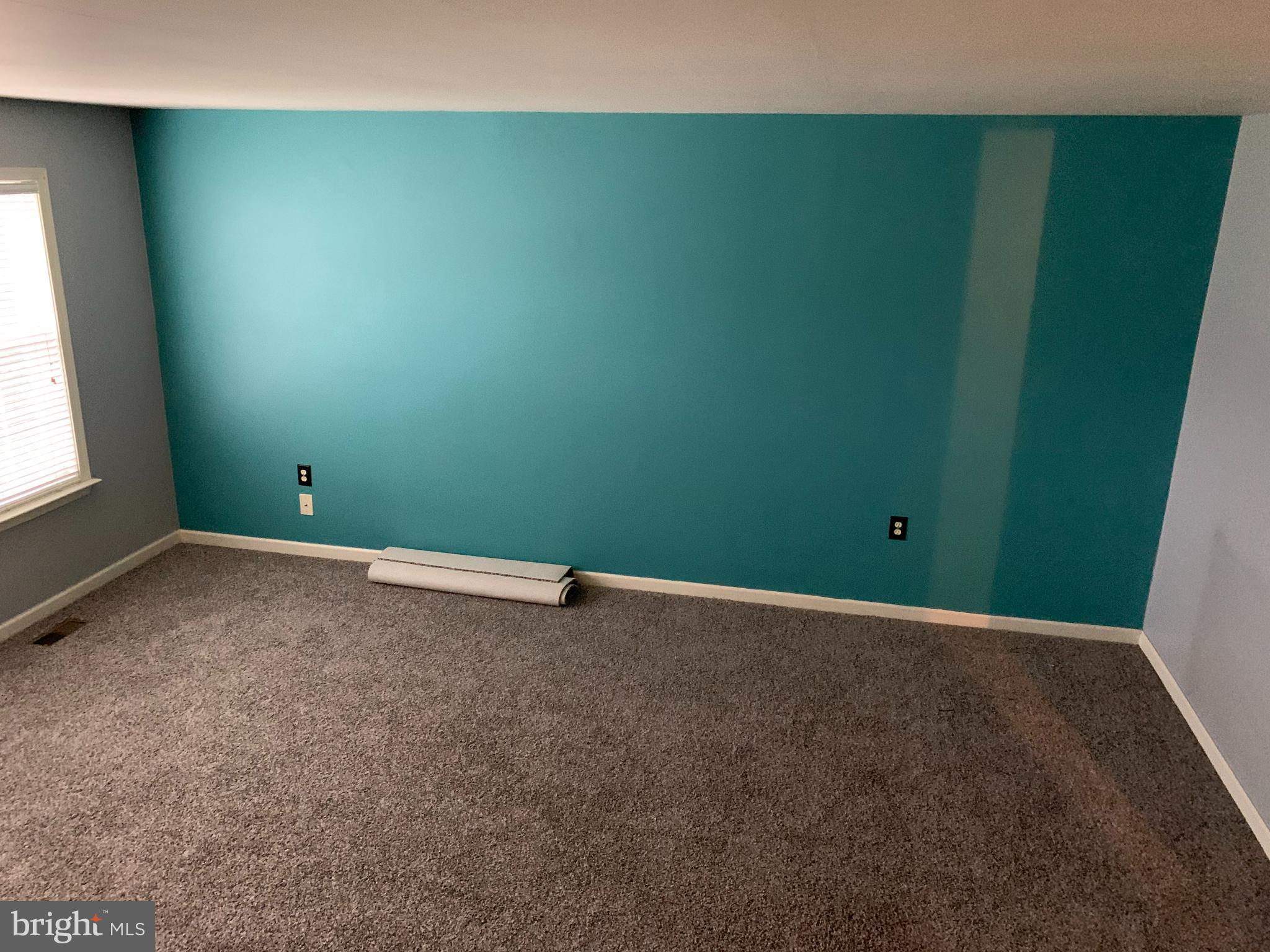 LAUREL RIDGE - Residential Lease