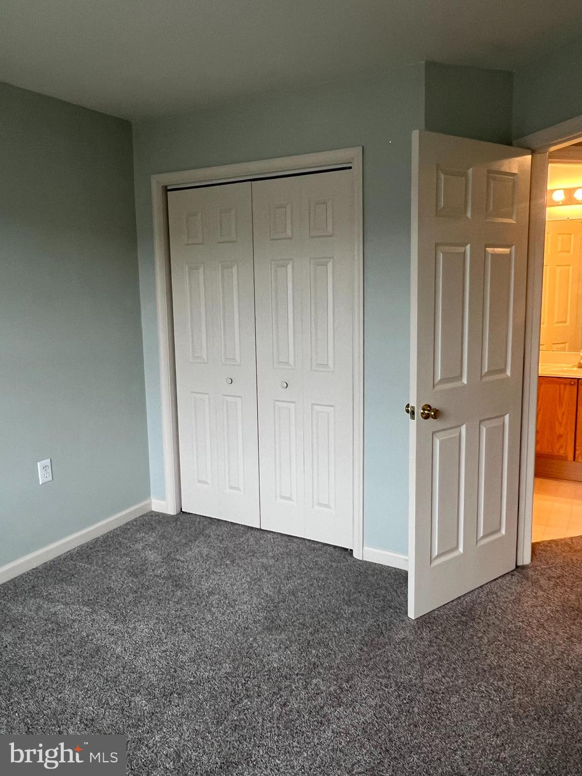 LAUREL RIDGE - Residential Lease