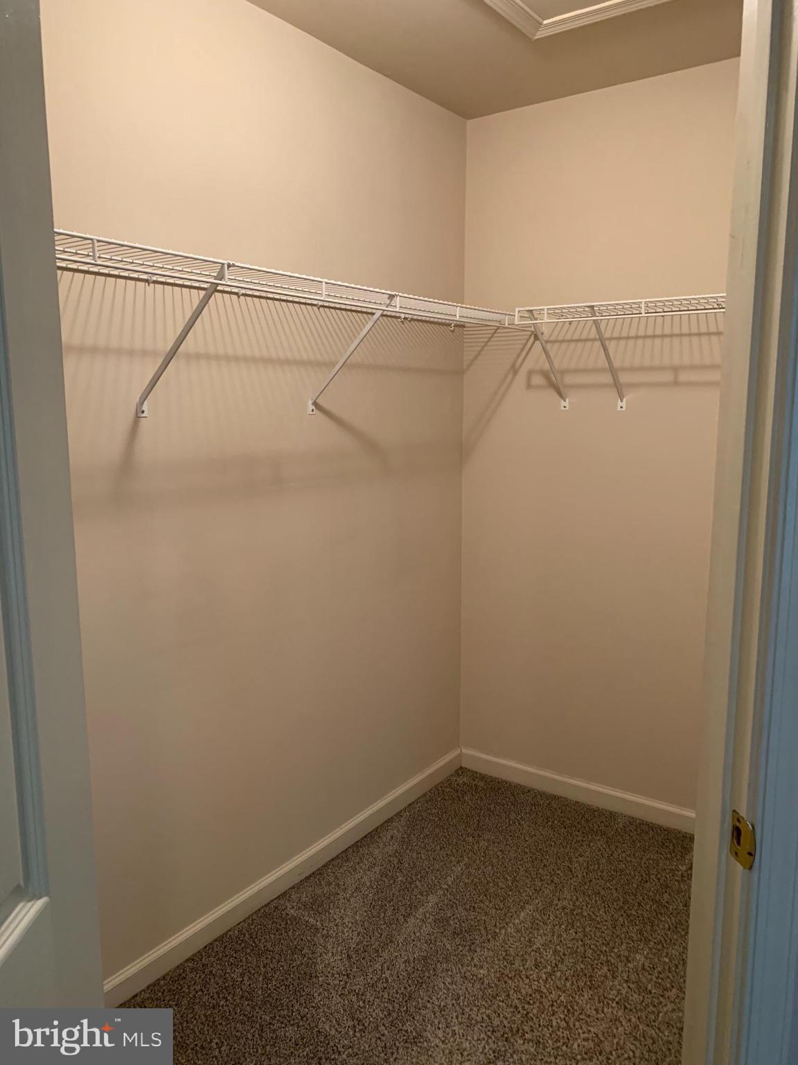 LAUREL RIDGE - Residential Lease