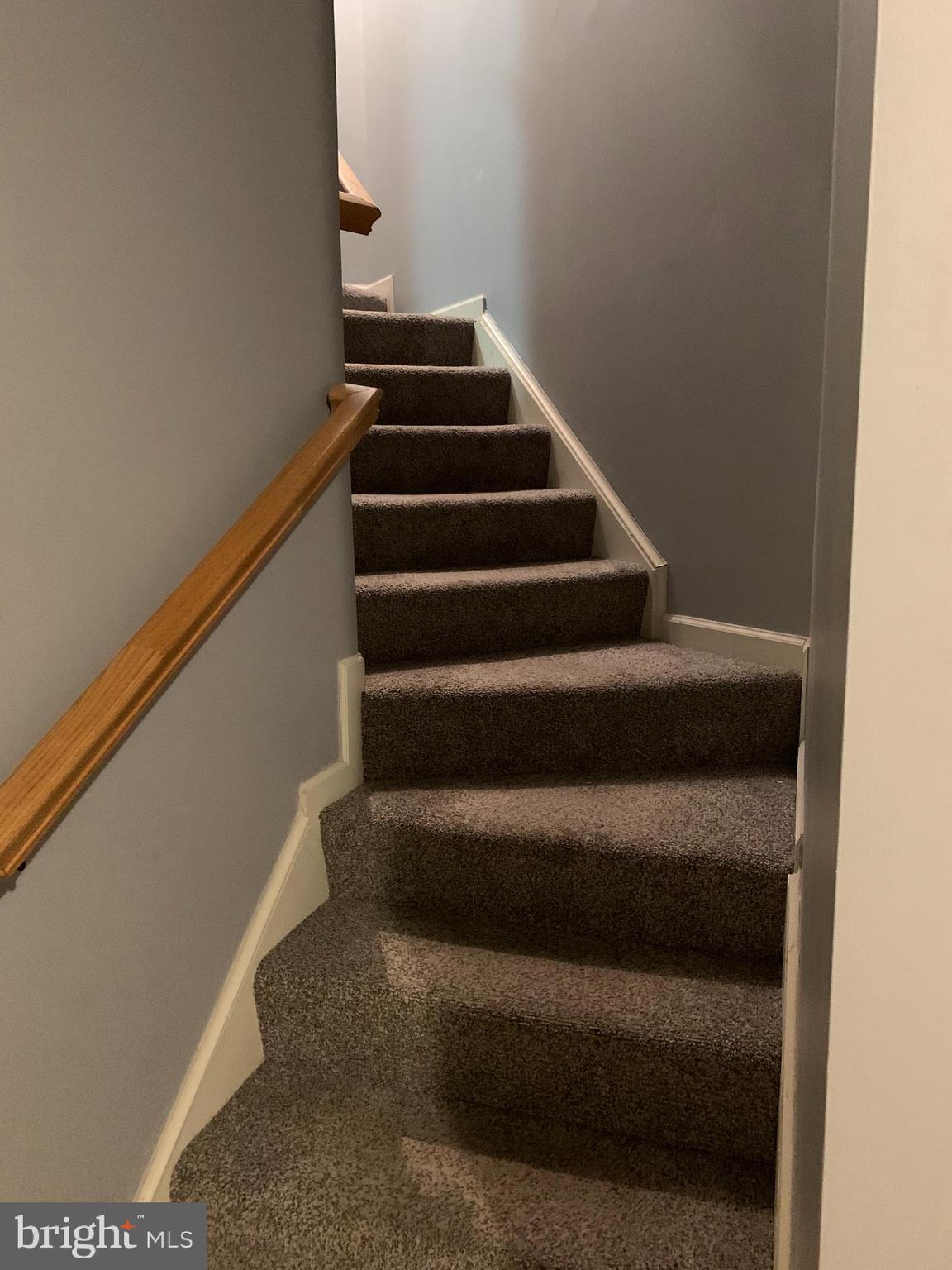 LAUREL RIDGE - Residential Lease