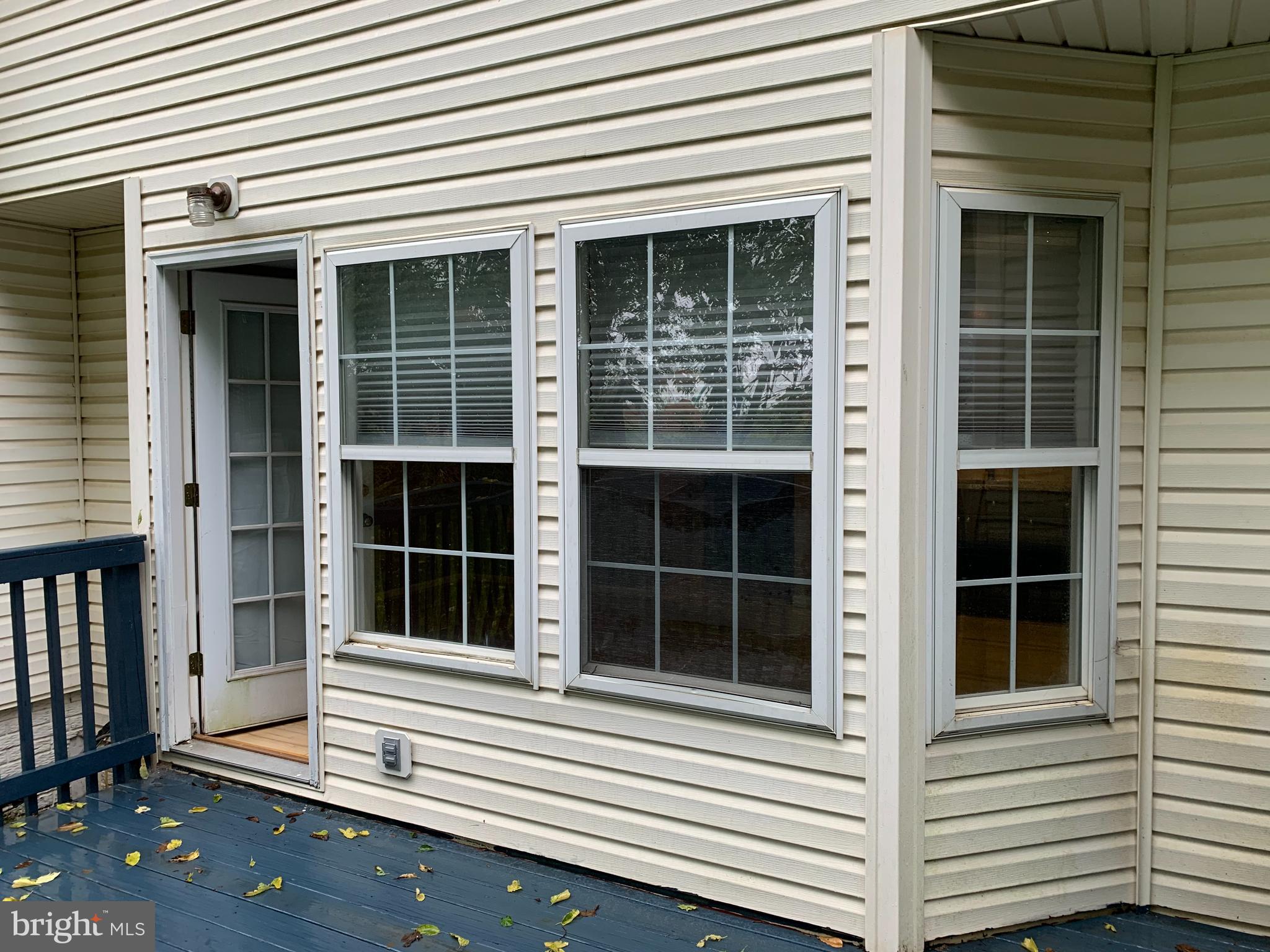 LAUREL RIDGE - Residential Lease