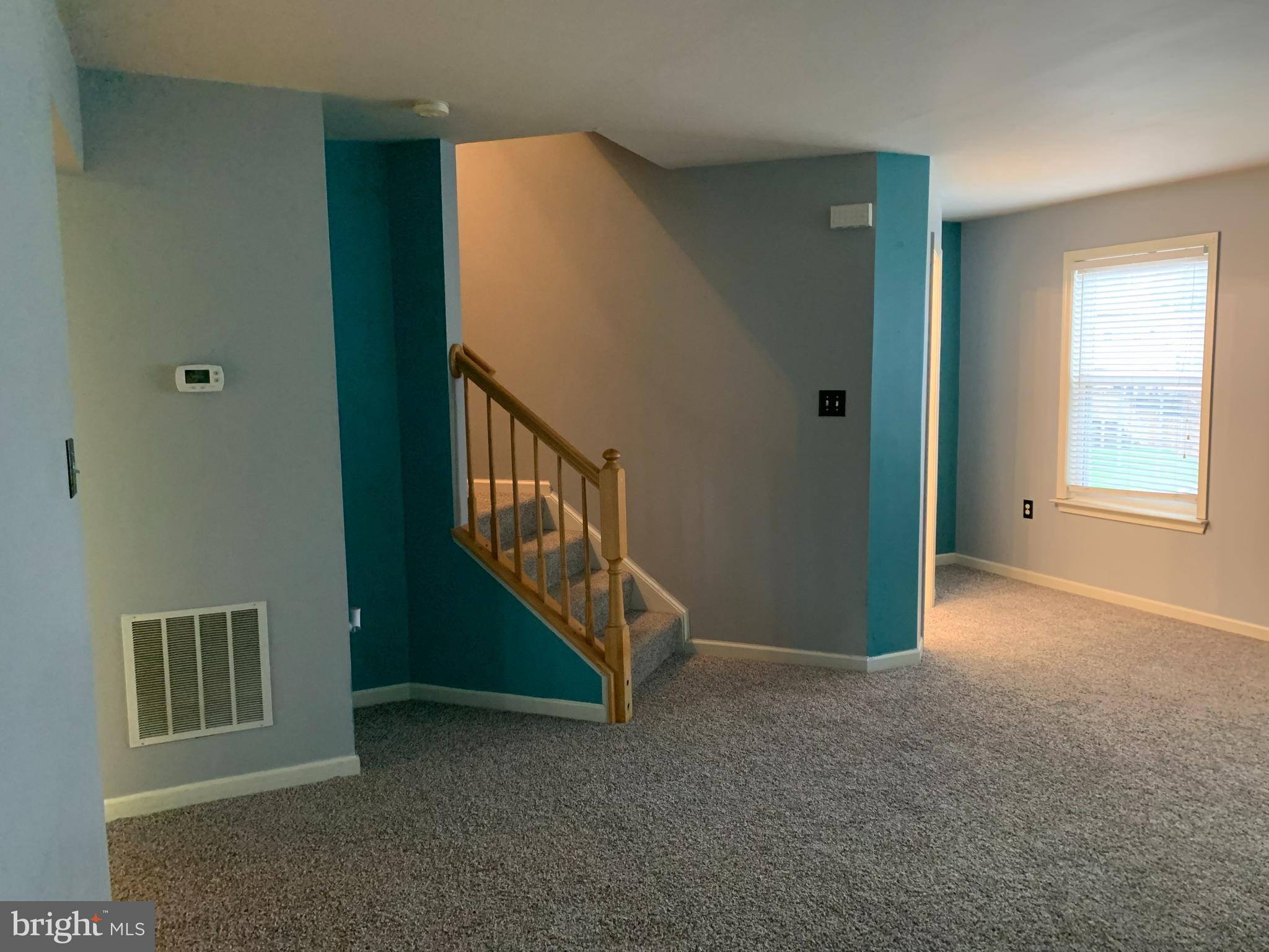 LAUREL RIDGE - Residential Lease