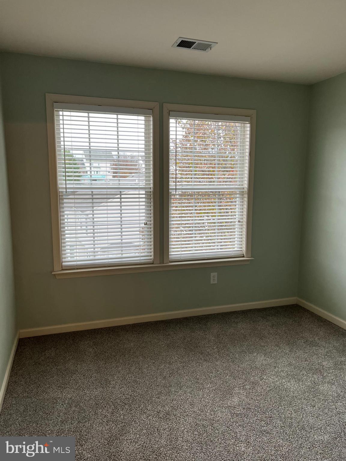 LAUREL RIDGE - Residential Lease