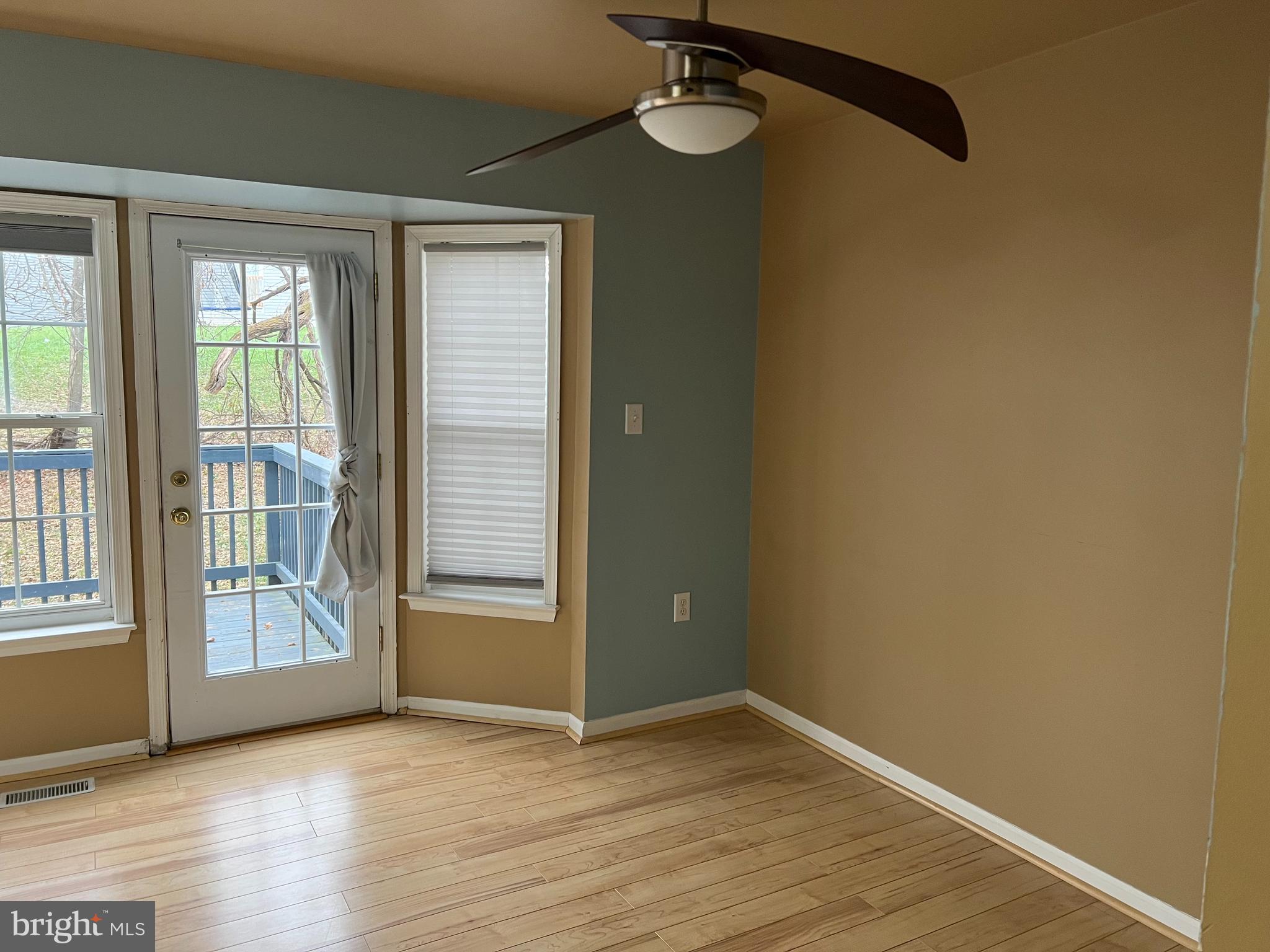 LAUREL RIDGE - Residential Lease