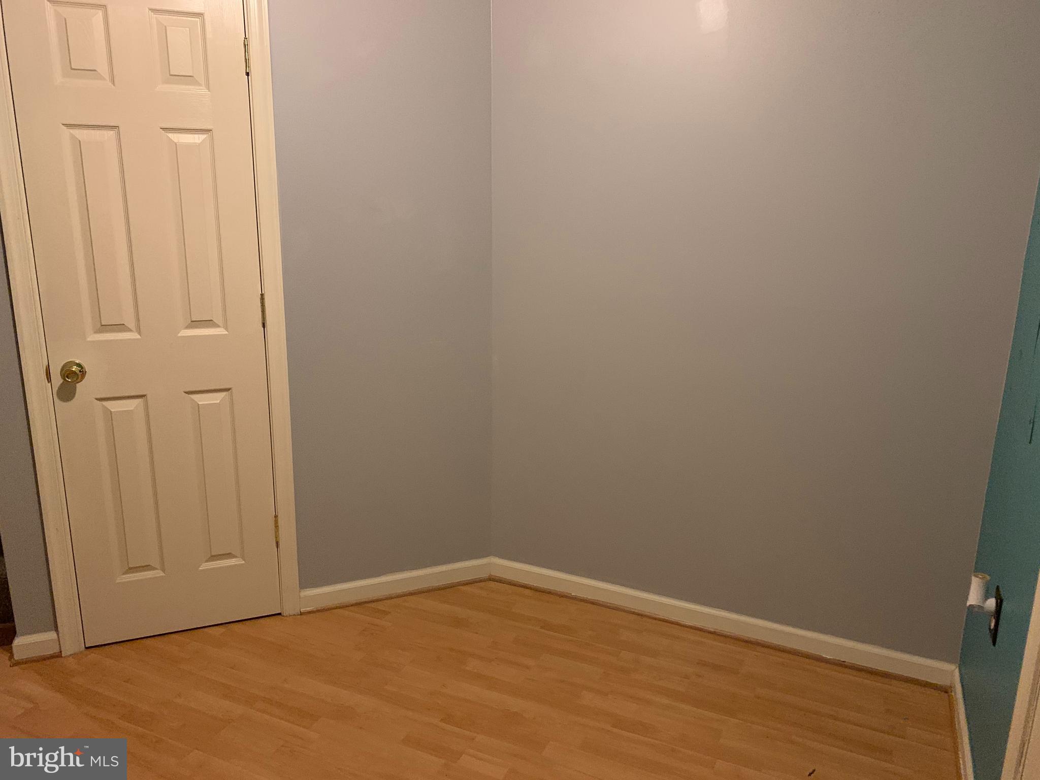 LAUREL RIDGE - Residential Lease