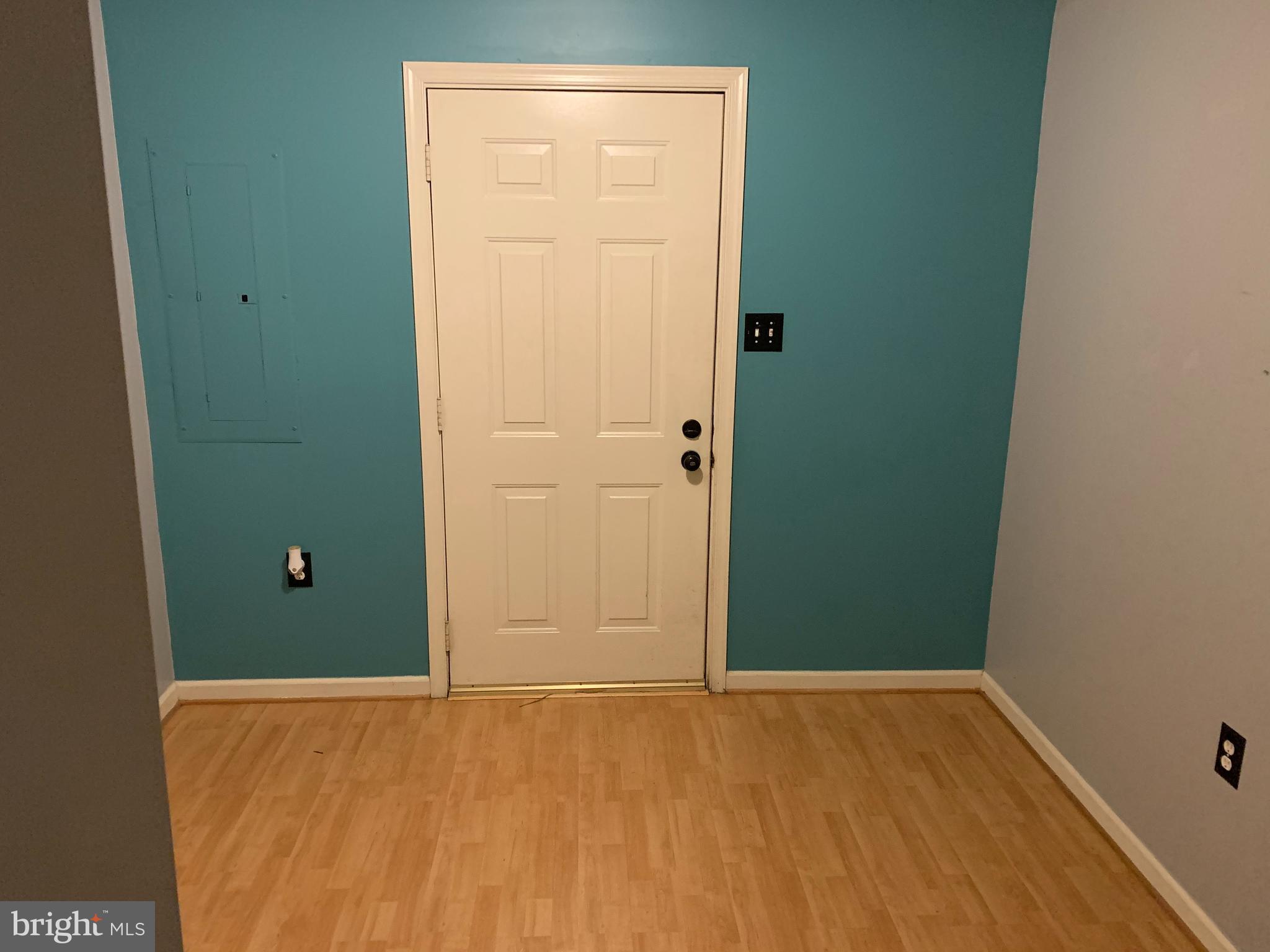 LAUREL RIDGE - Residential Lease