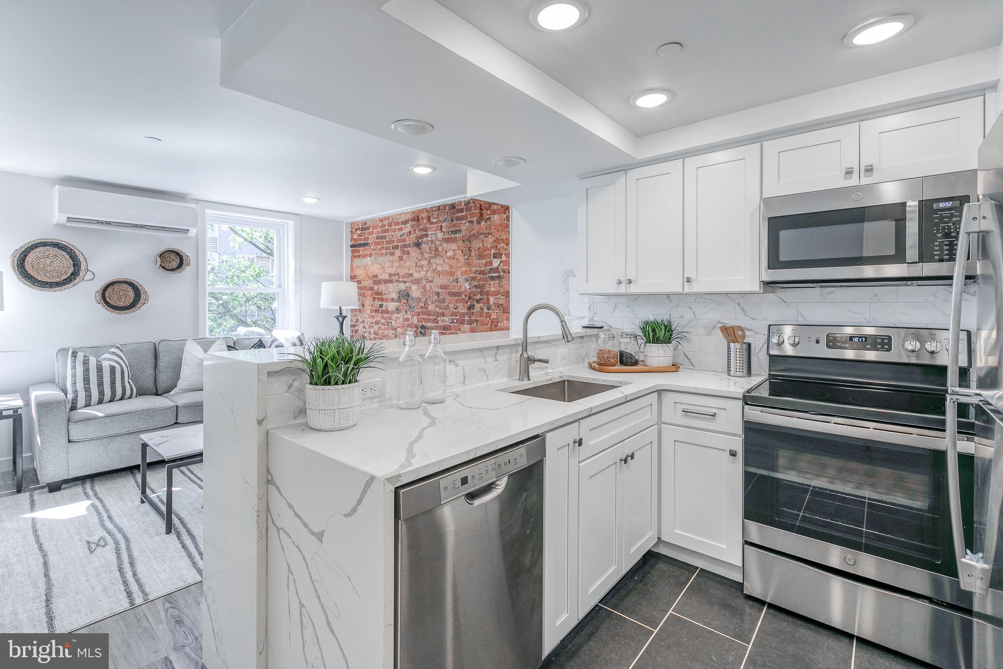 FISHTOWN - Residential Lease