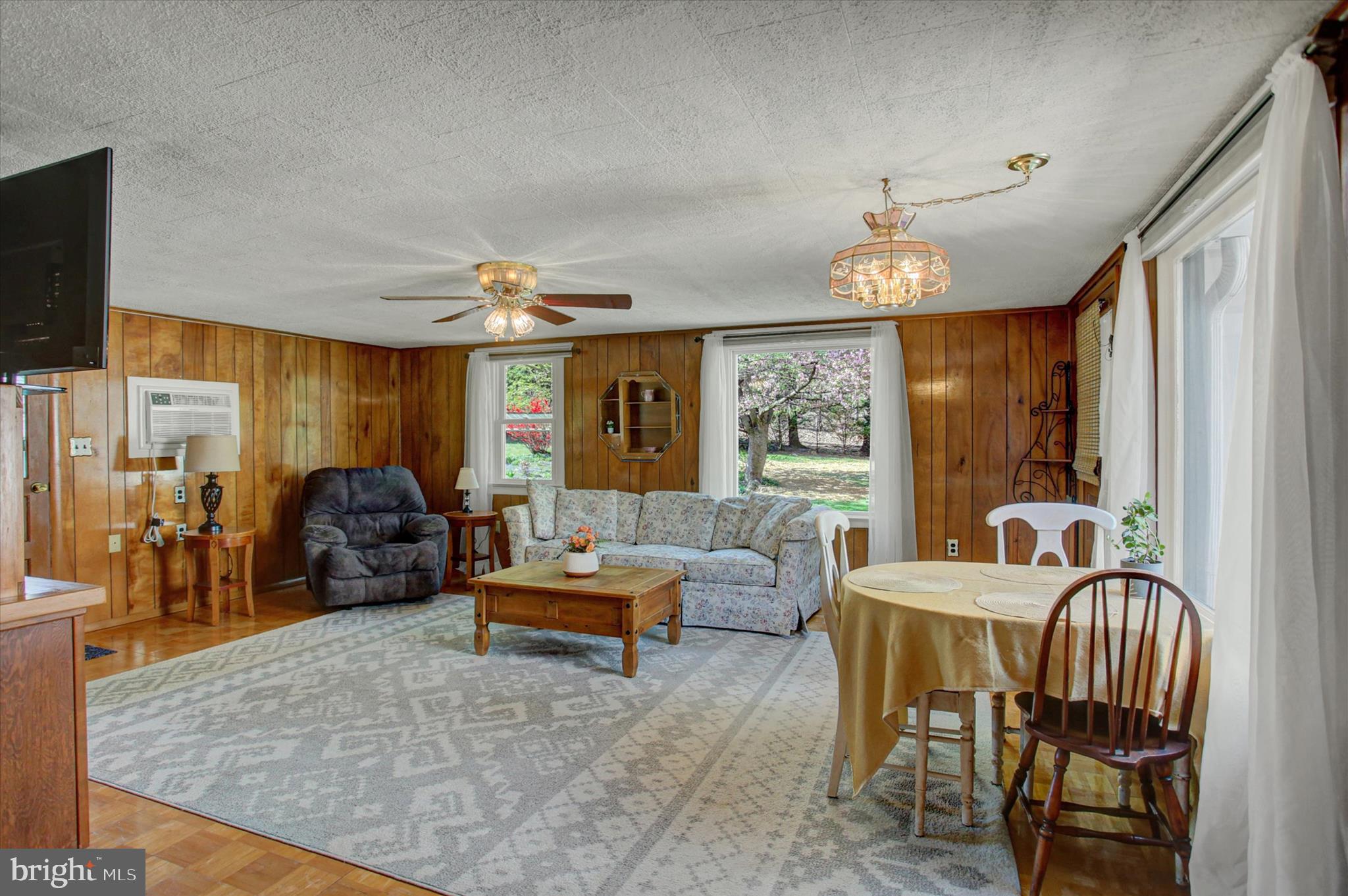 METAL TWP - Residential