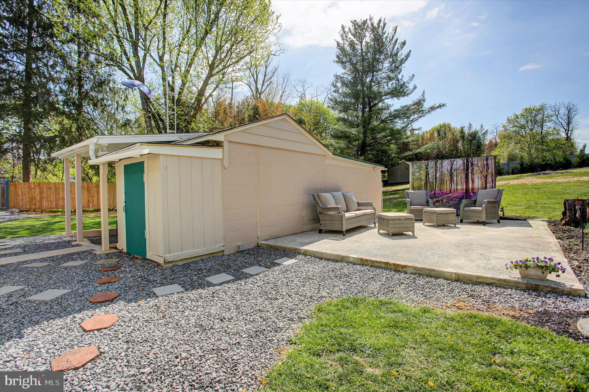 METAL TWP - Residential