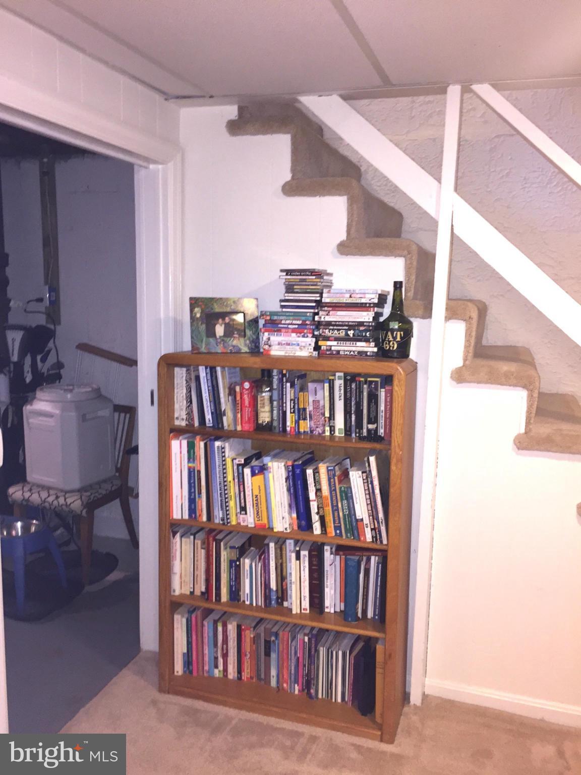 ROSEMONT PARK - Residential Lease