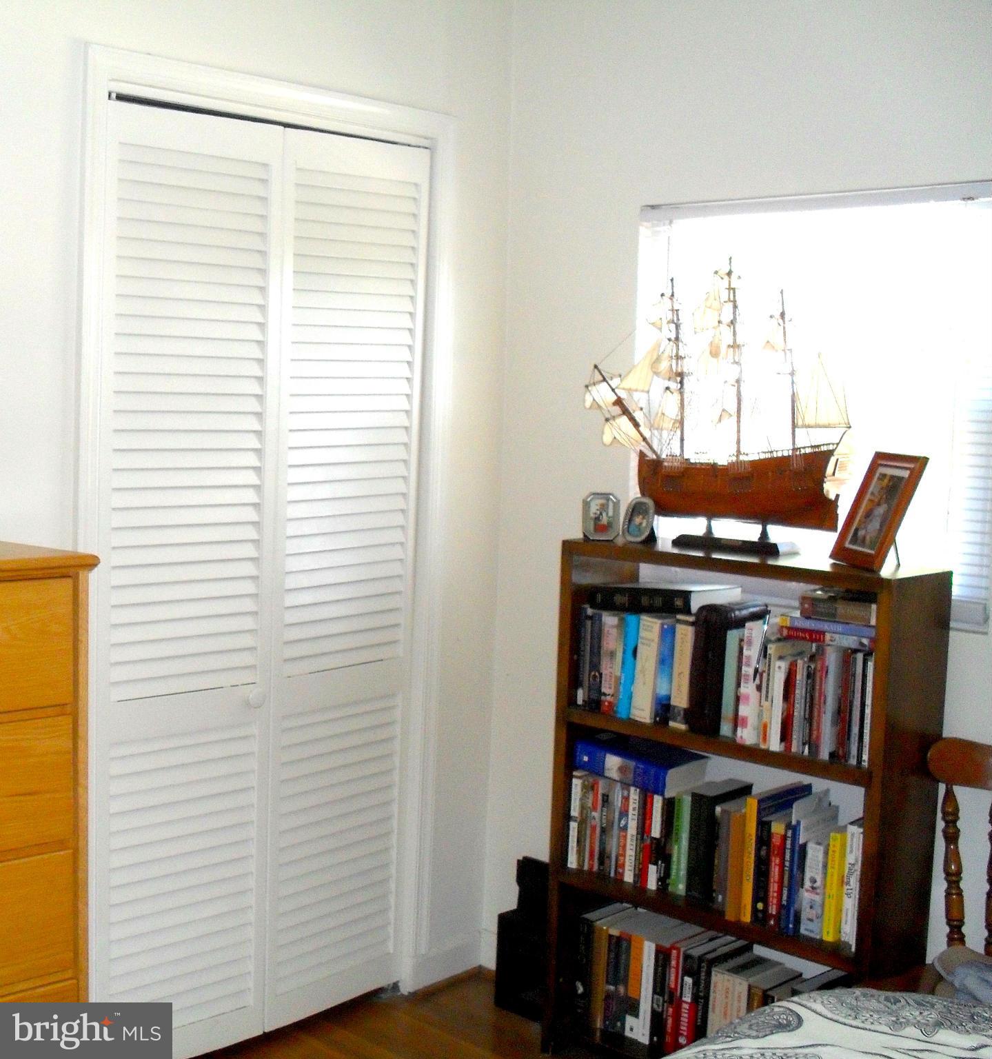 ROSEMONT PARK - Residential Lease