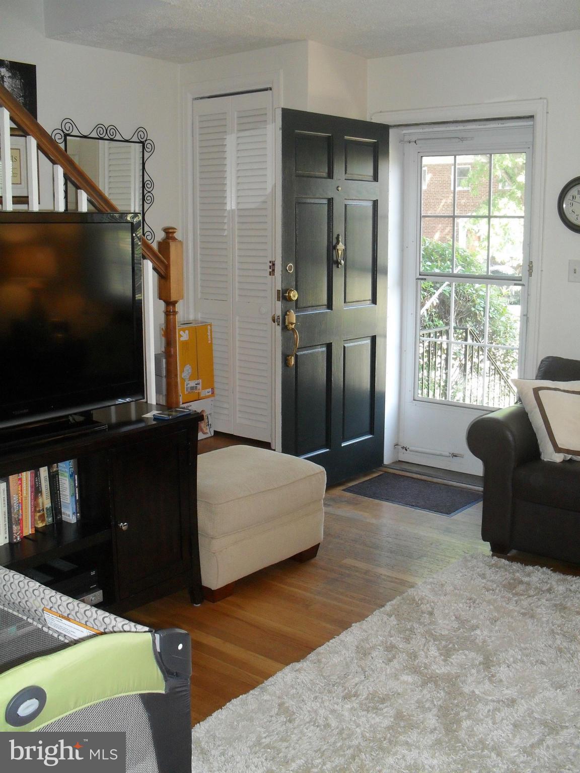 ROSEMONT PARK - Residential Lease