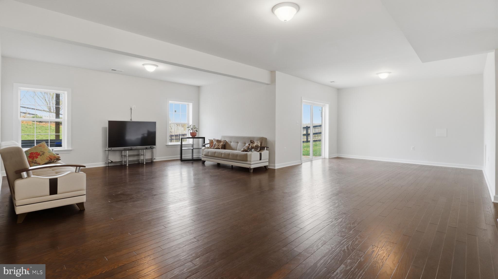 MELODY FARM - Residential