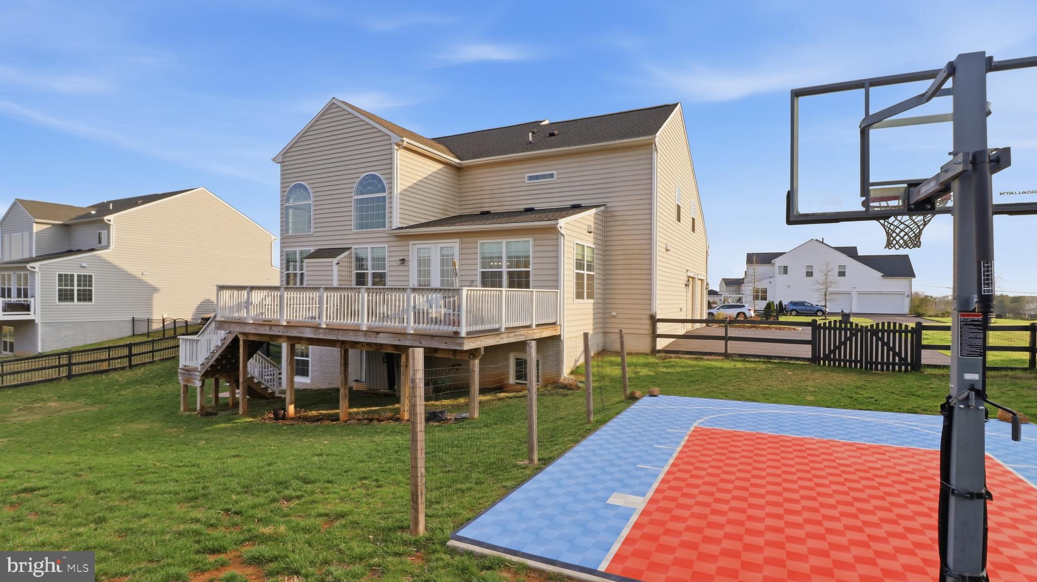 MELODY FARM - Residential