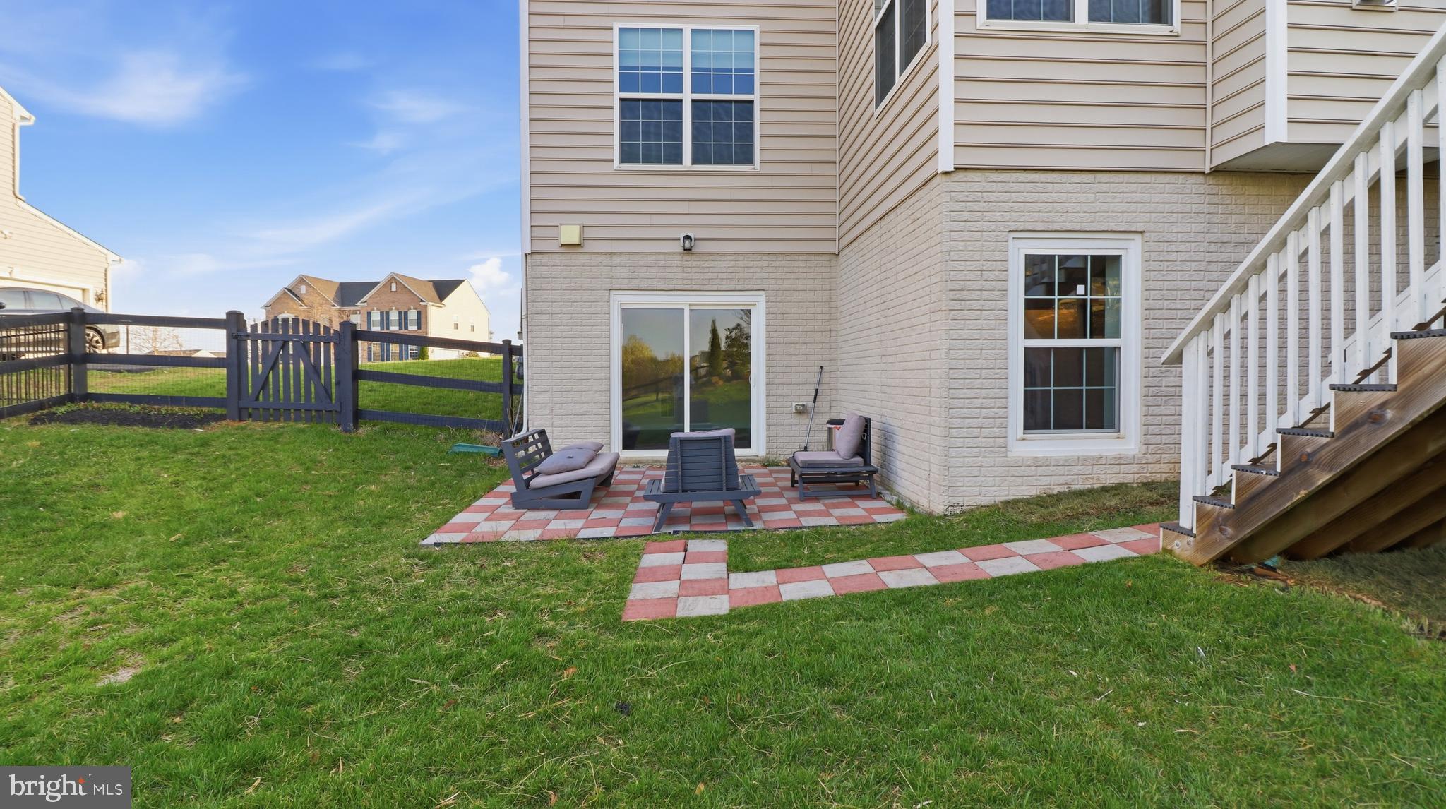 MELODY FARM - Residential