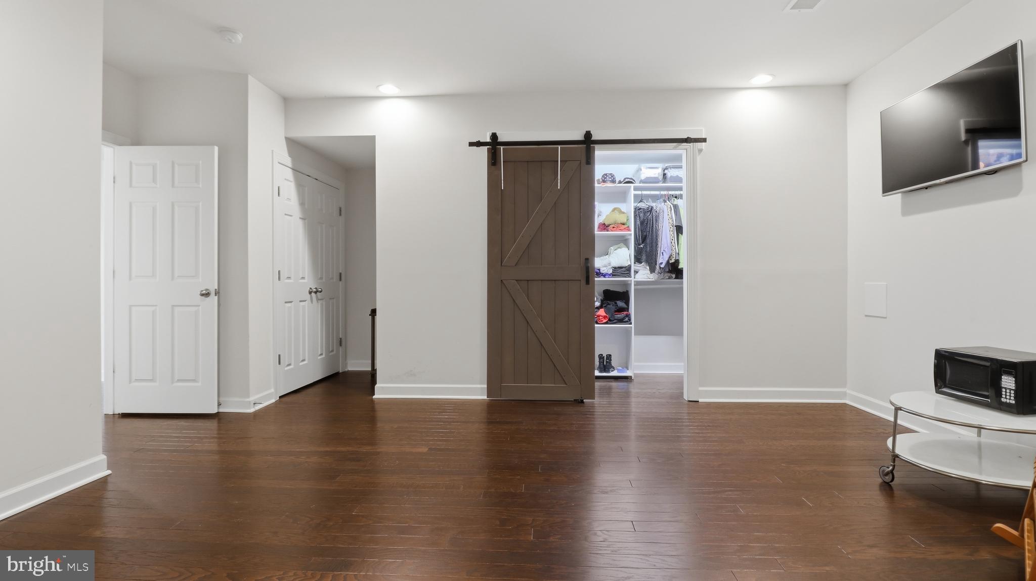 MELODY FARM - Residential