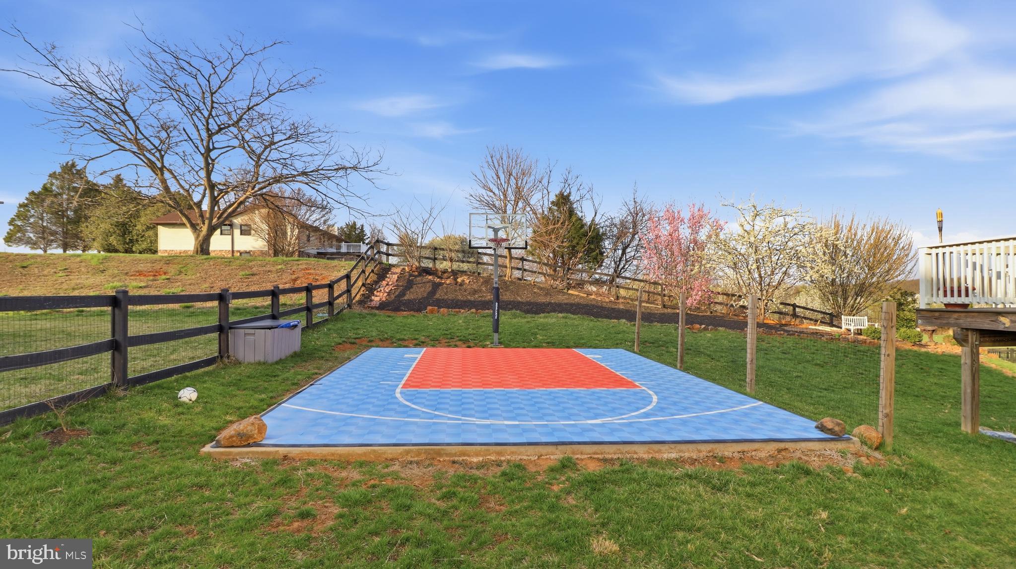 MELODY FARM - Residential