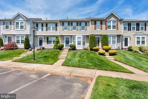 MLS: NJCD2091538