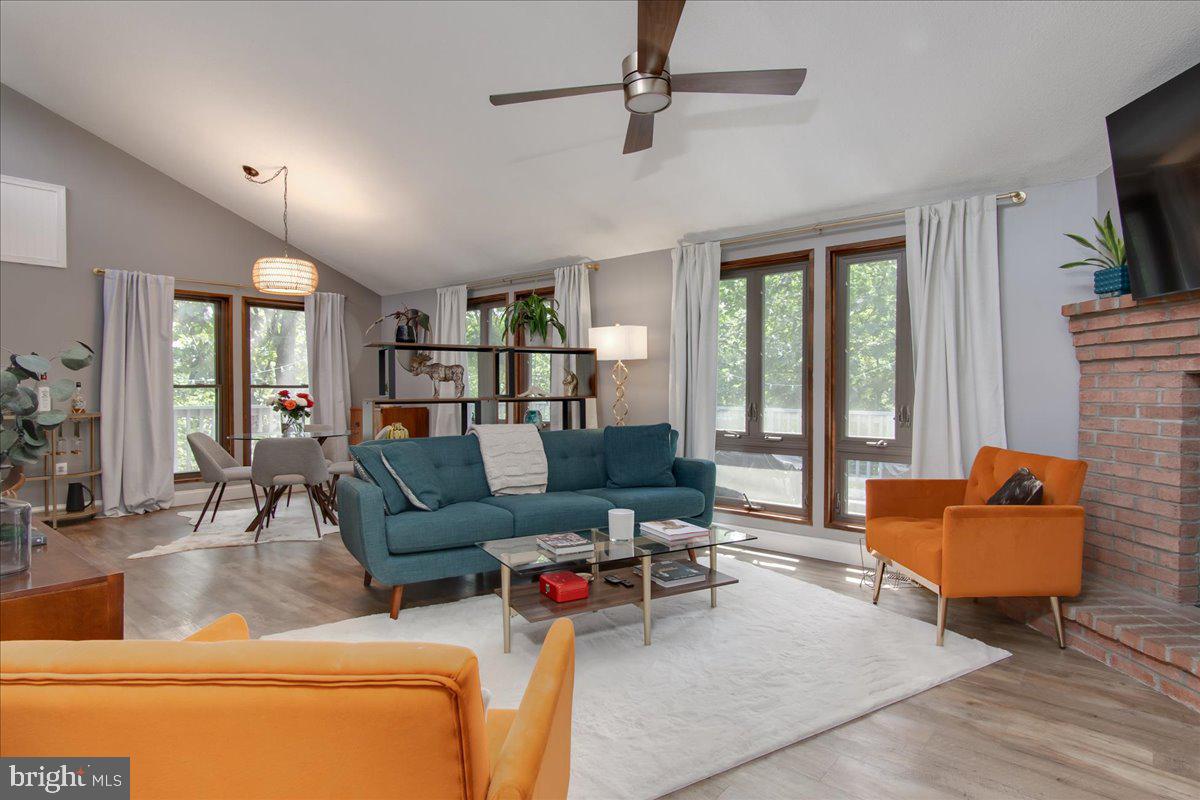 THE WOODS - Residential