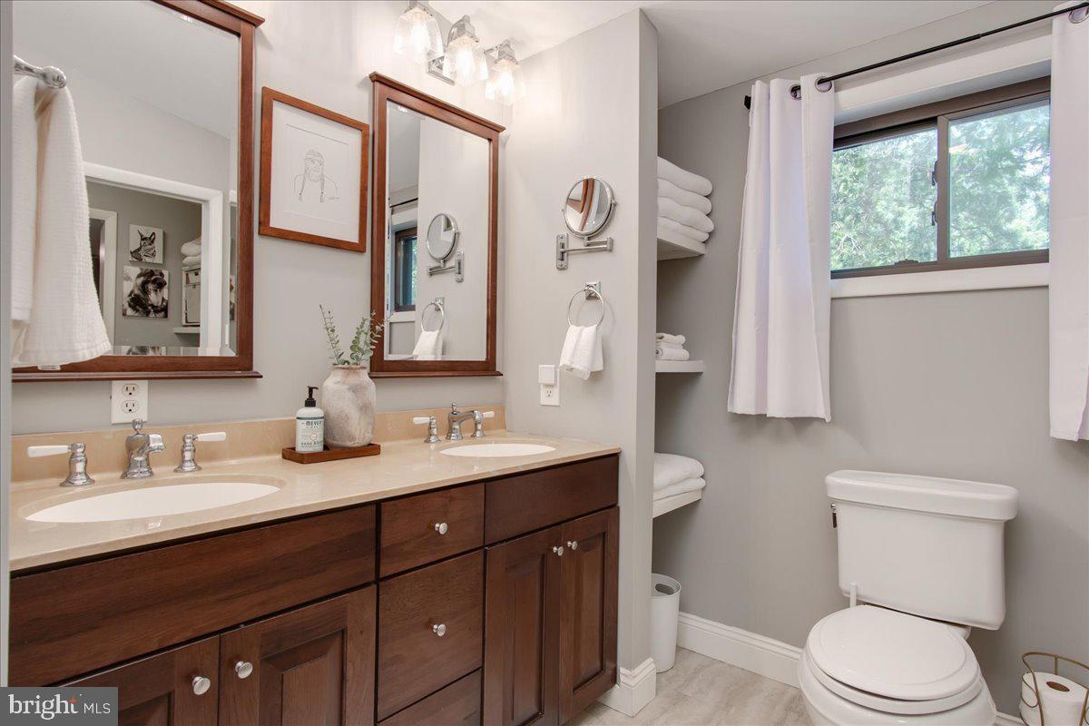 THE WOODS - Residential