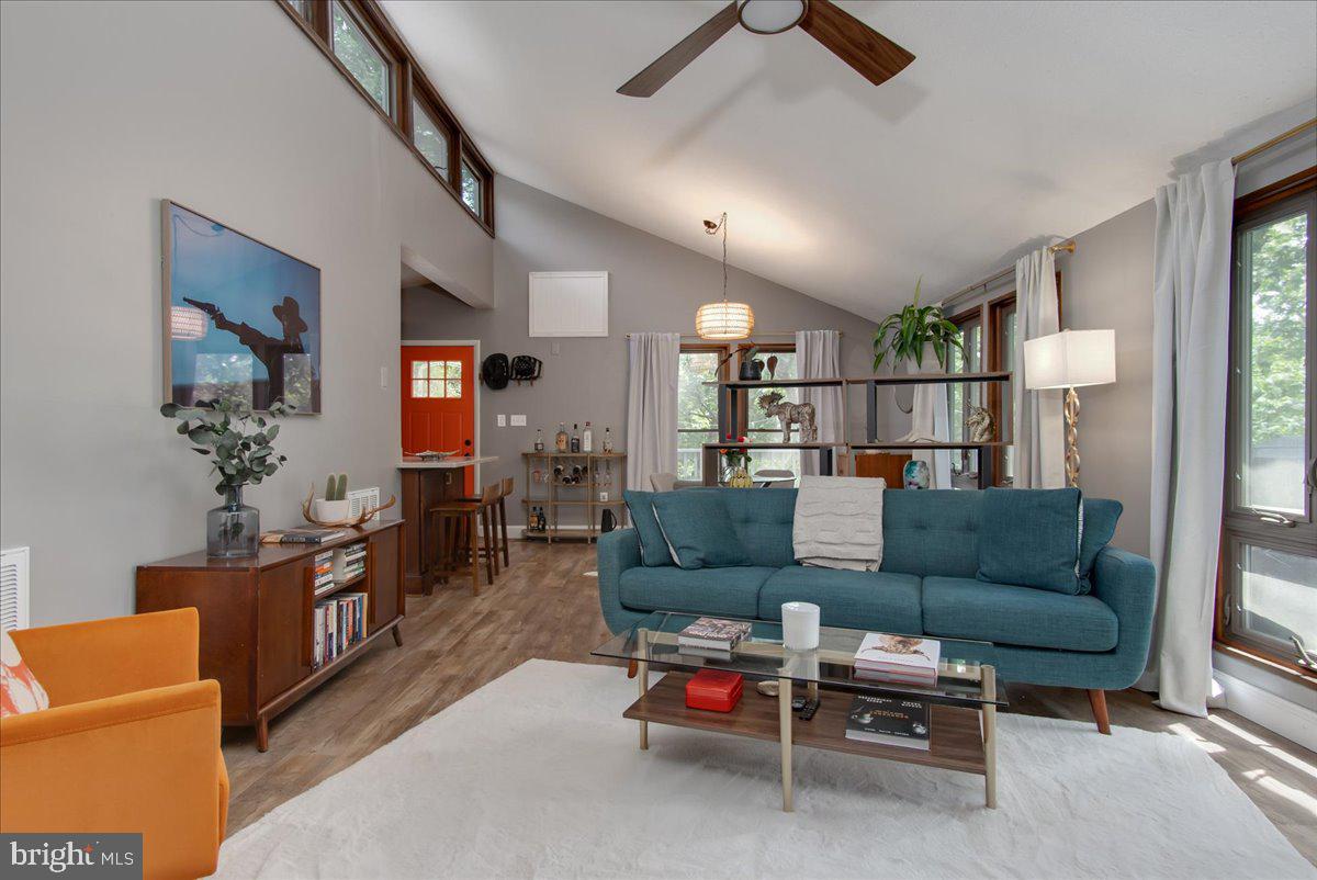 THE WOODS - Residential