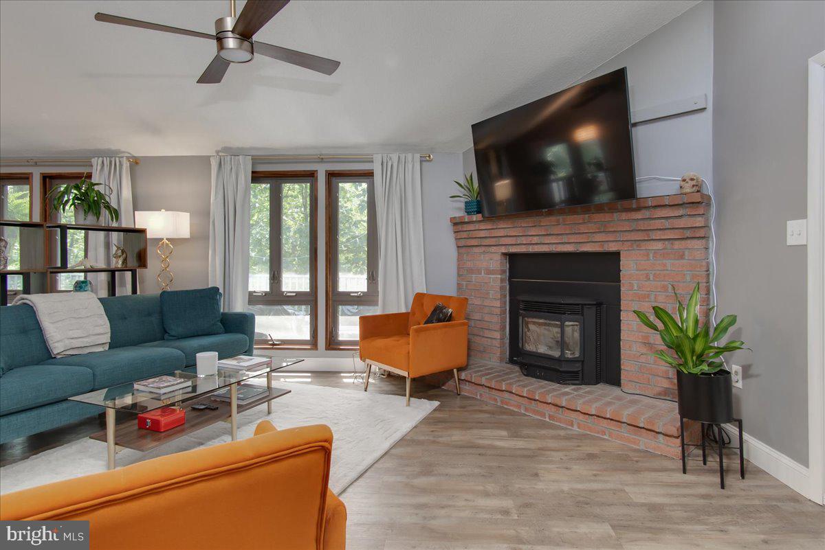 THE WOODS - Residential